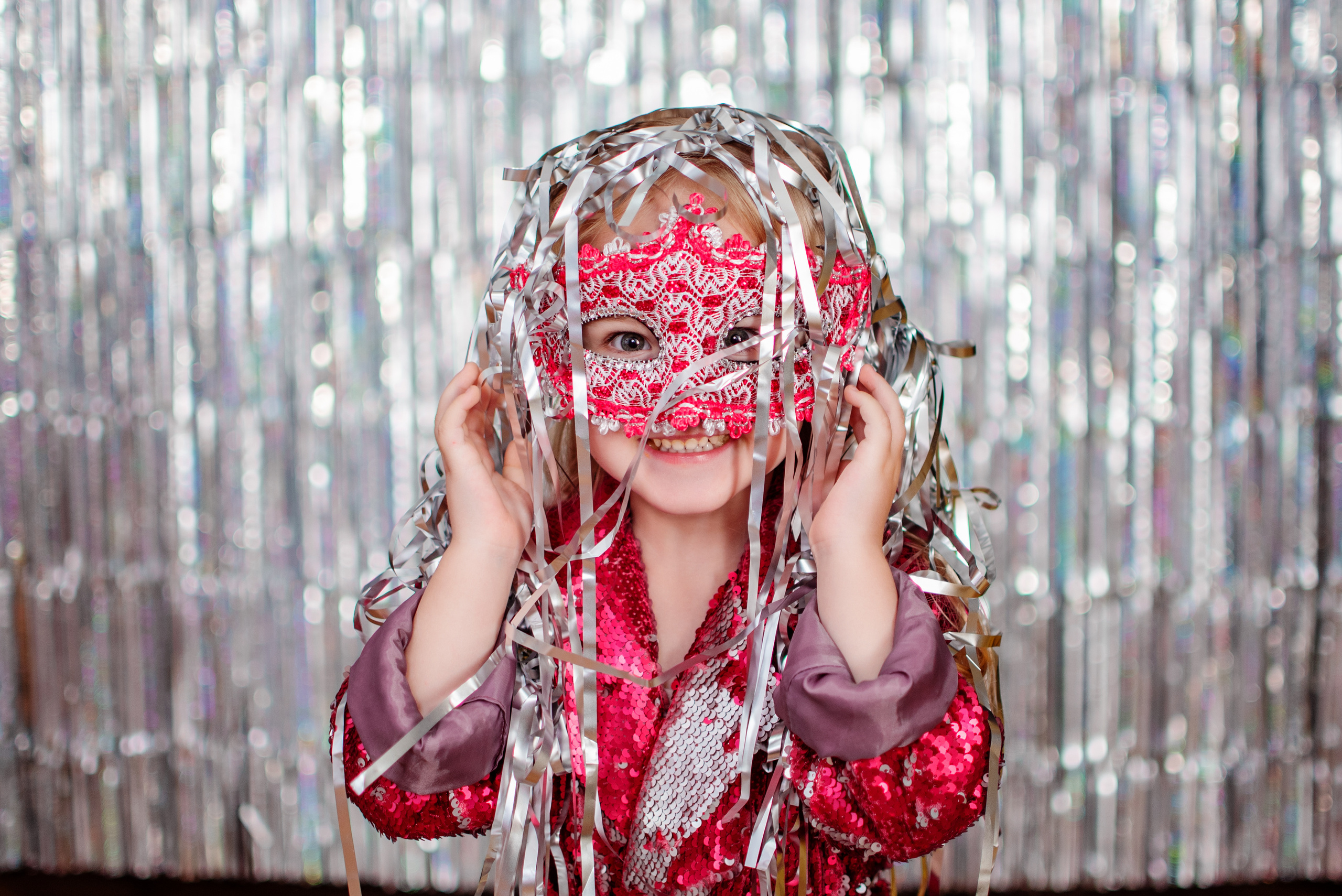 Новогодняя съёмка девочки. Детский студийный фотограф Сочи