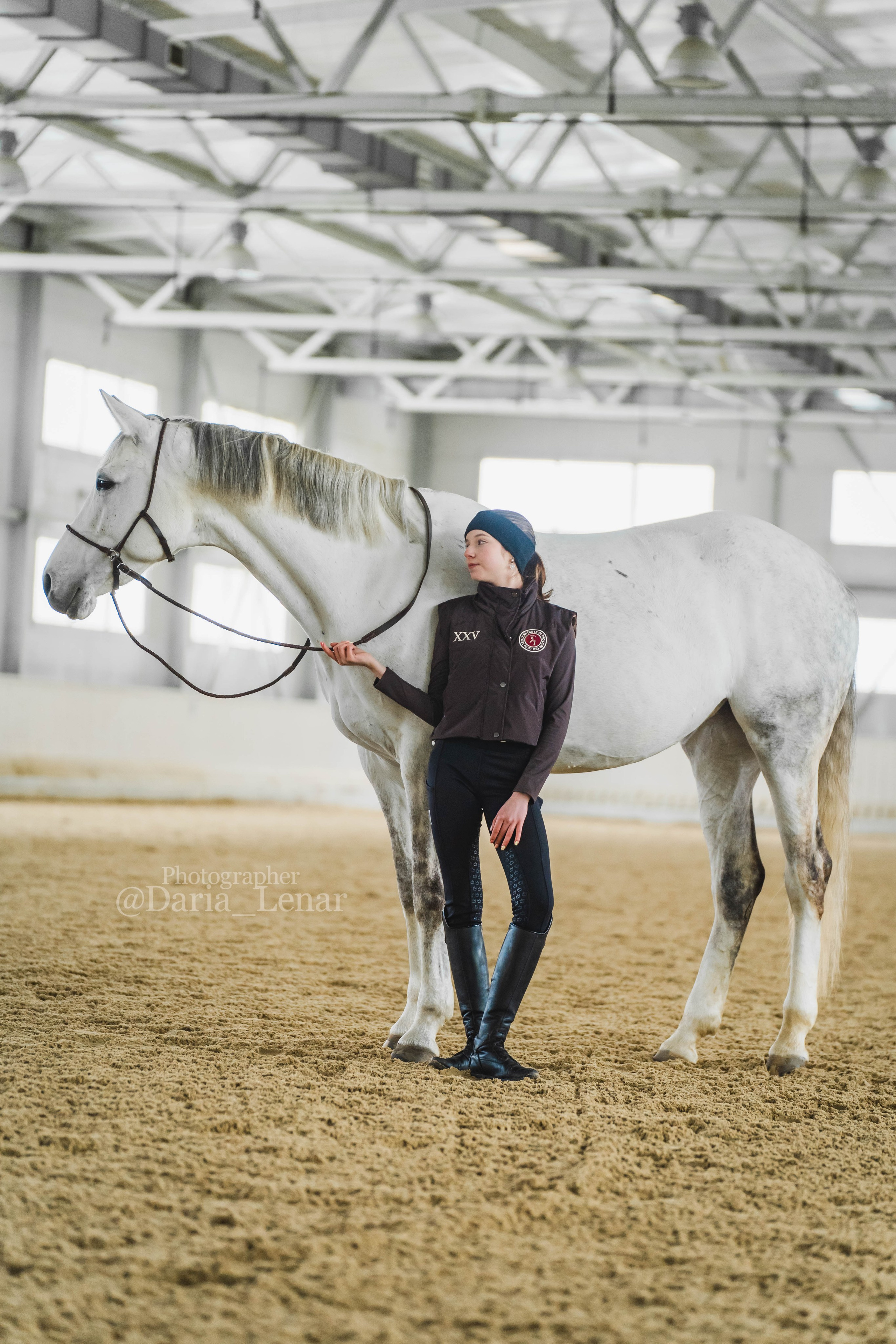 Настя и Луся. КК «Толстая лошадь». Фотограф в Москве Ленарская Дарья