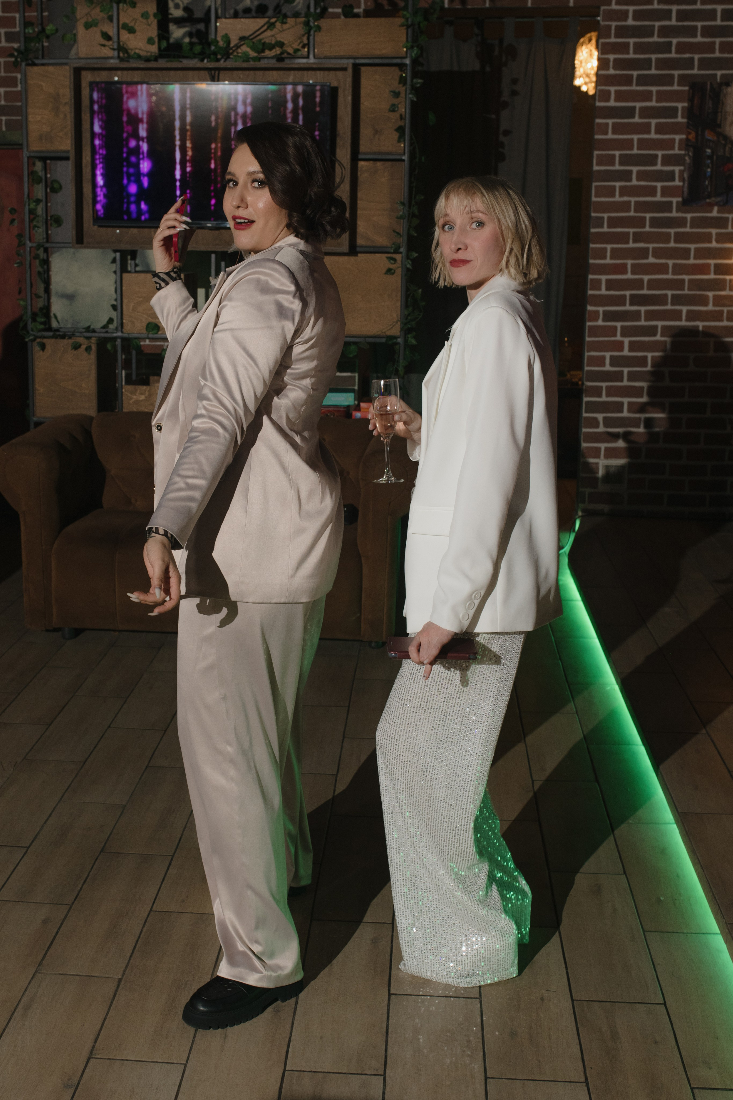 День рождения Томы — Let`s Talk Bar. Свадебный фотограф Екатеринбург/Челябинск — Любовь Волохова