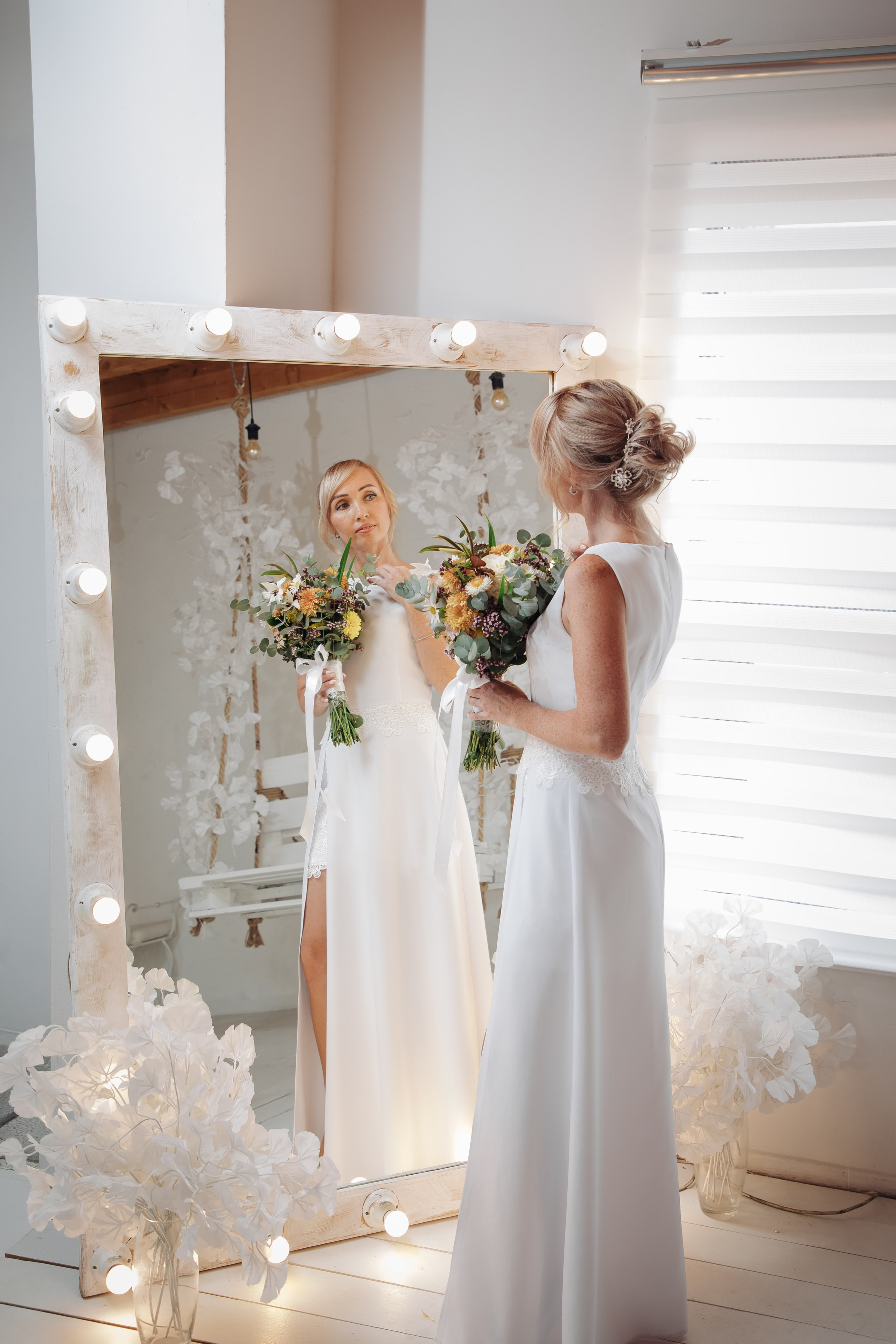 Александр и Елена. Главная