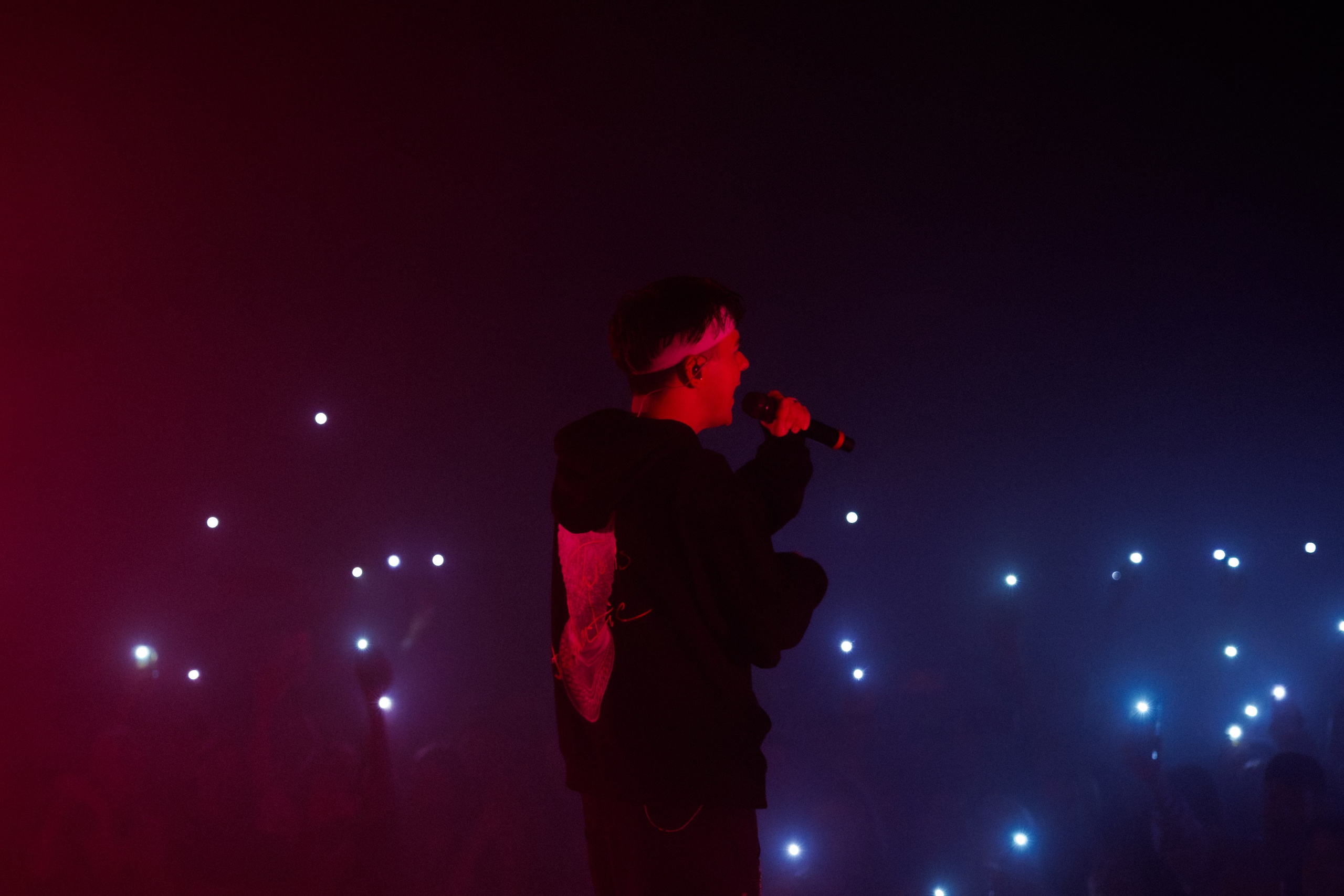 Фотоотчёт и репортаж с концерта группы GAYAZOV$ BROTHER$. Красильников Евгений — профессиональный фотограф в Ростове-на-Дону