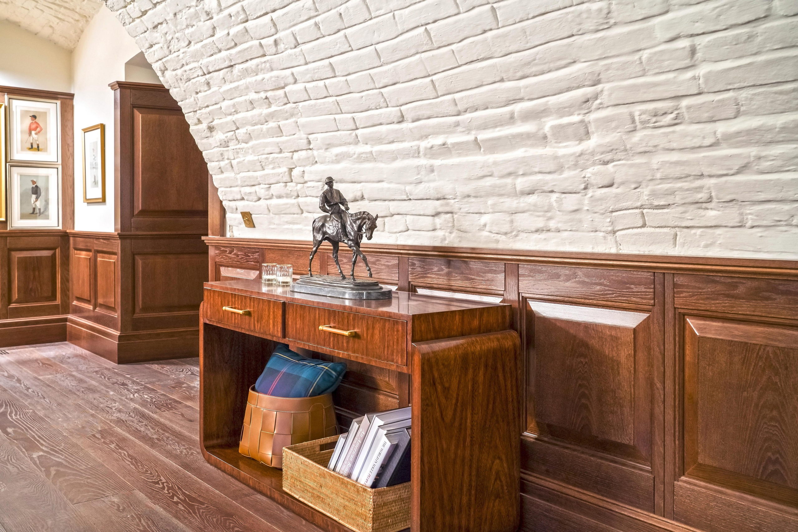 Интерьер бара ресторана. Фотограф в Санкт-Петербурге. Репортажная и все съёмки для бизнеса