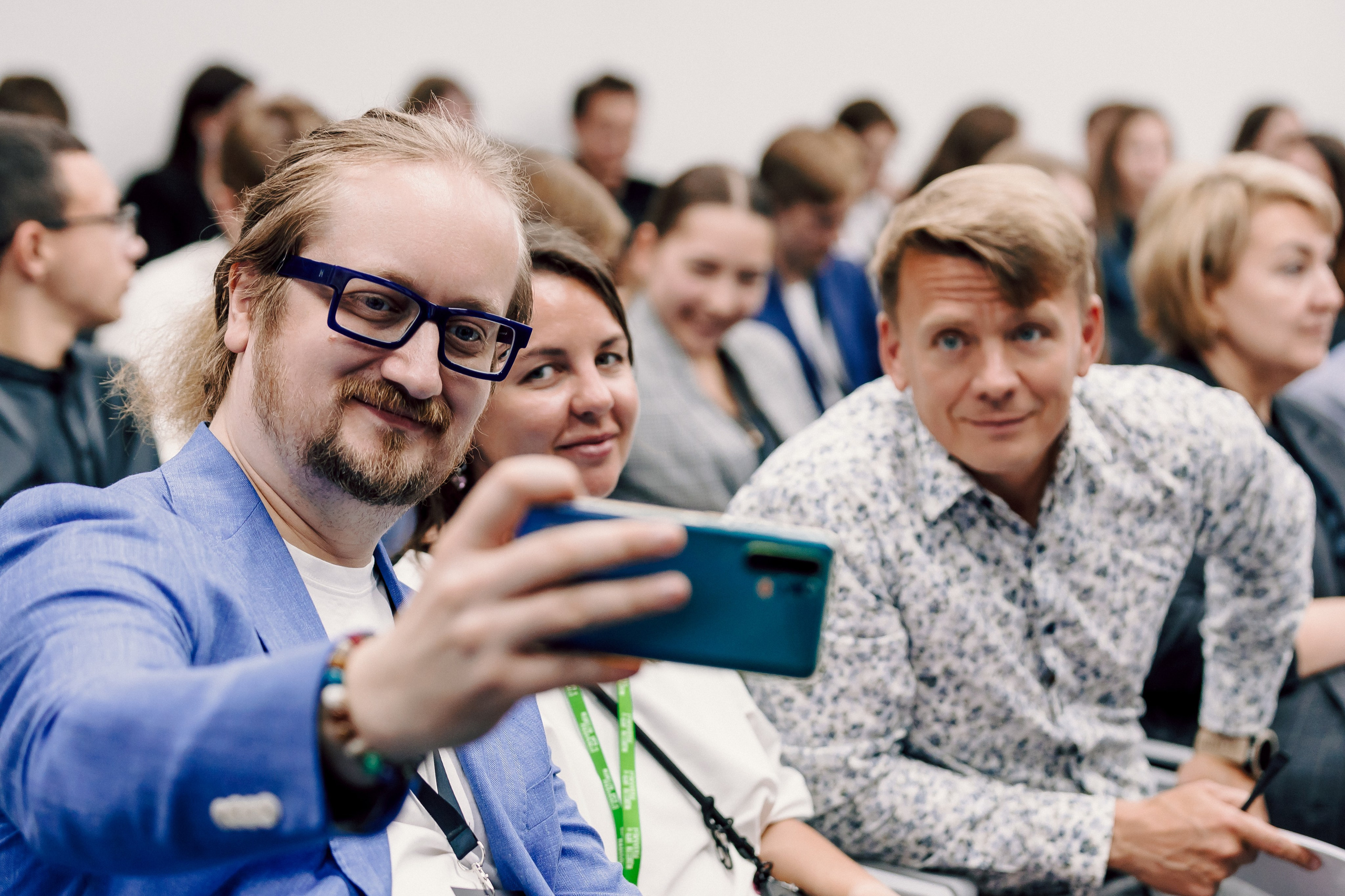 MarHR — Хакатон. Лёшка Варзегов — фотограф