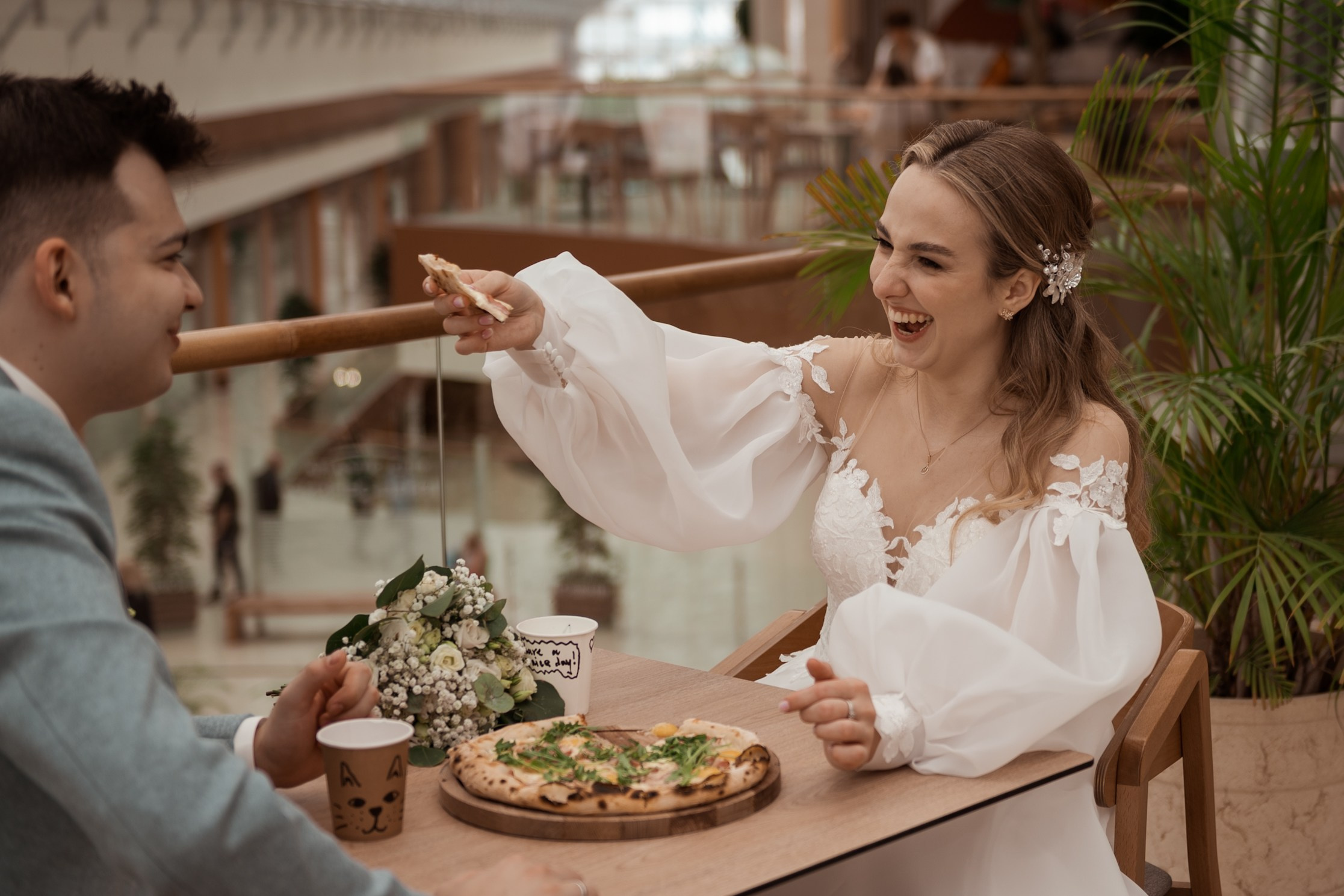 Весь день под дождем, вечером закат на озере. Свадебный и семейный фотограф София Невская