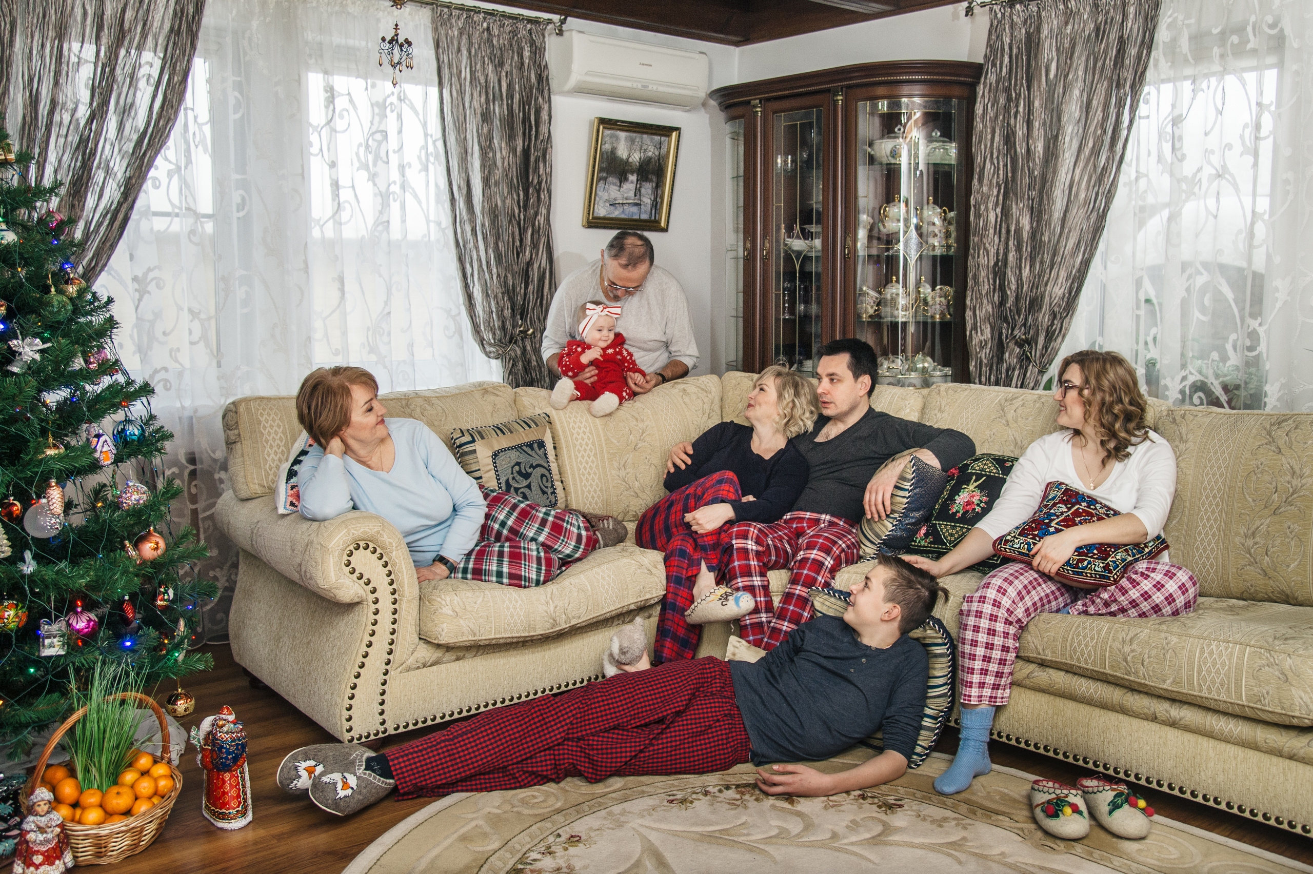 Рождественская семейная фотосессия в Подмосковье. Семейный фотограф в Москве Елена Снегирева