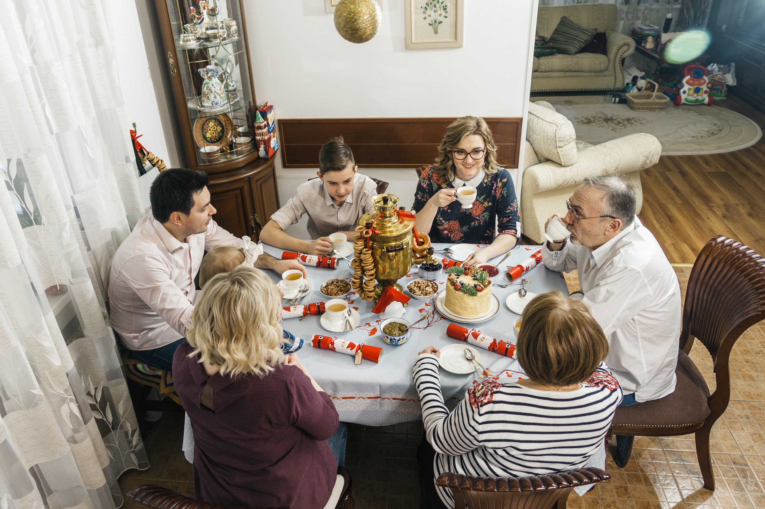 Рождественская семейная фотосессия в Подмосковье. Семейный фотограф в Москве Елена Снегирева