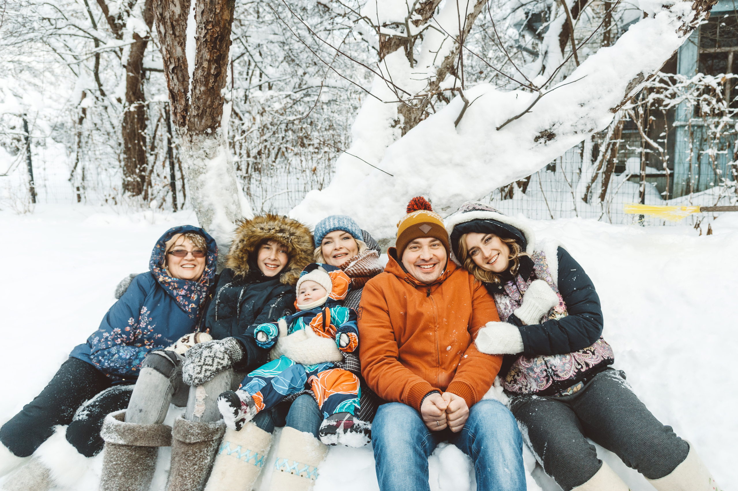 Рождественская семейная фотосессия в Подмосковье. Семейный фотограф в Москве Елена Снегирева