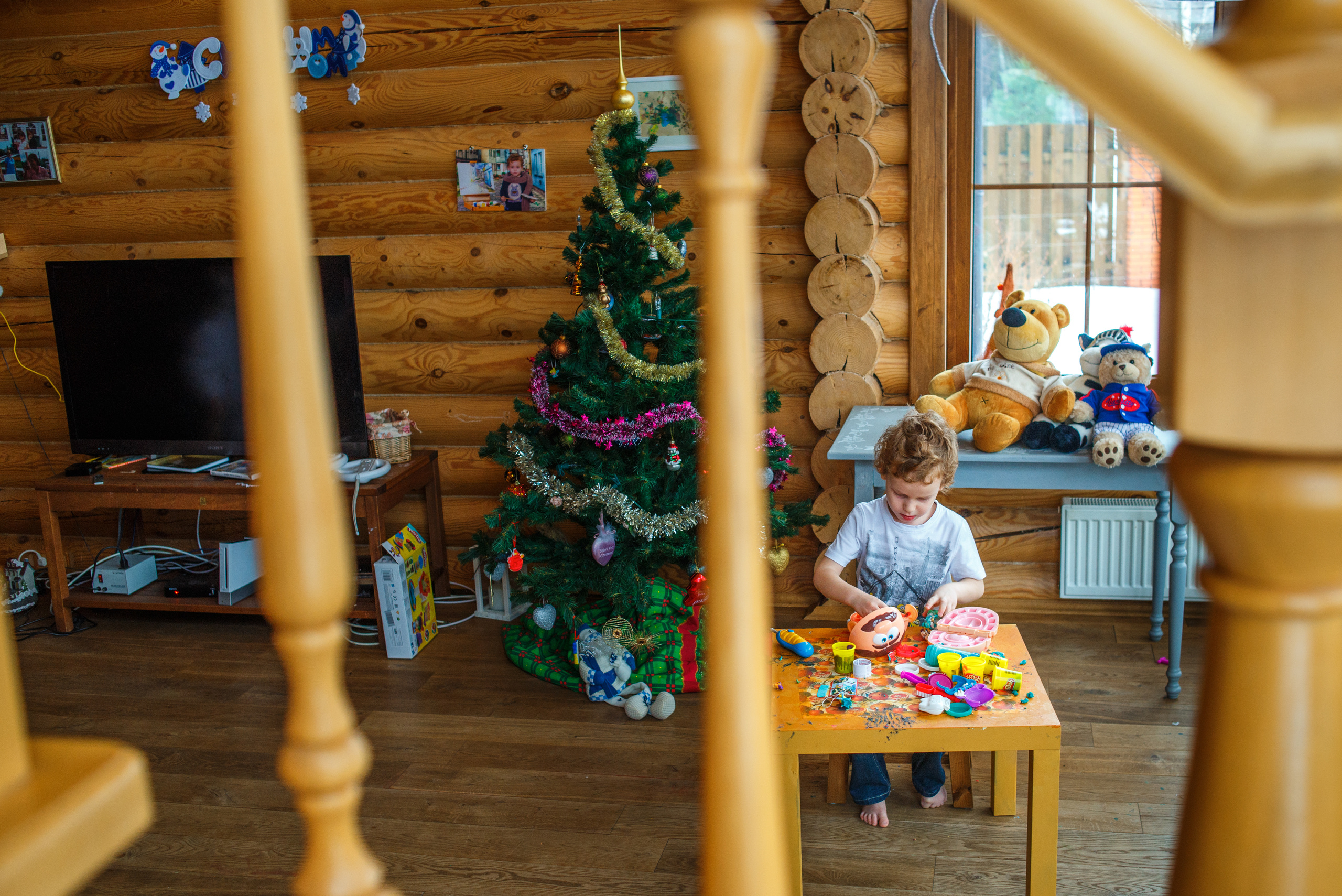 Семейная фотосессия в Подмосковье в загородном доме. Семейный фотограф в Москве Елена Снегирева