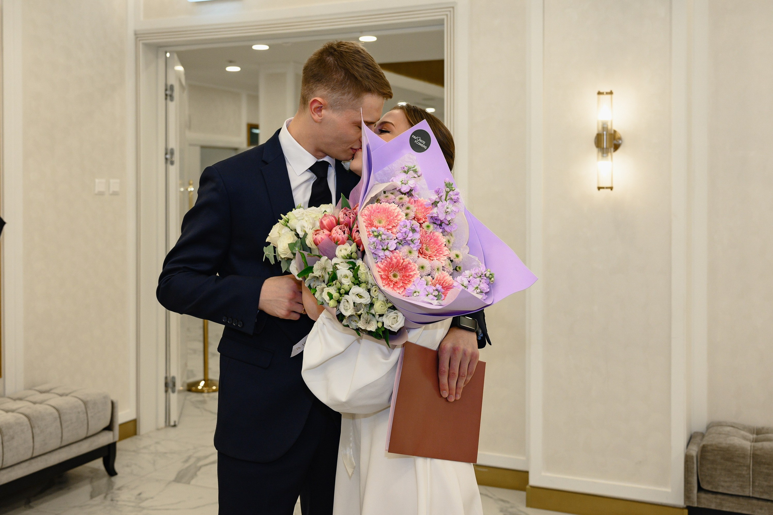 Роспись Загс. Репортаж. Компания и фотошкола по созданию контента в Москве