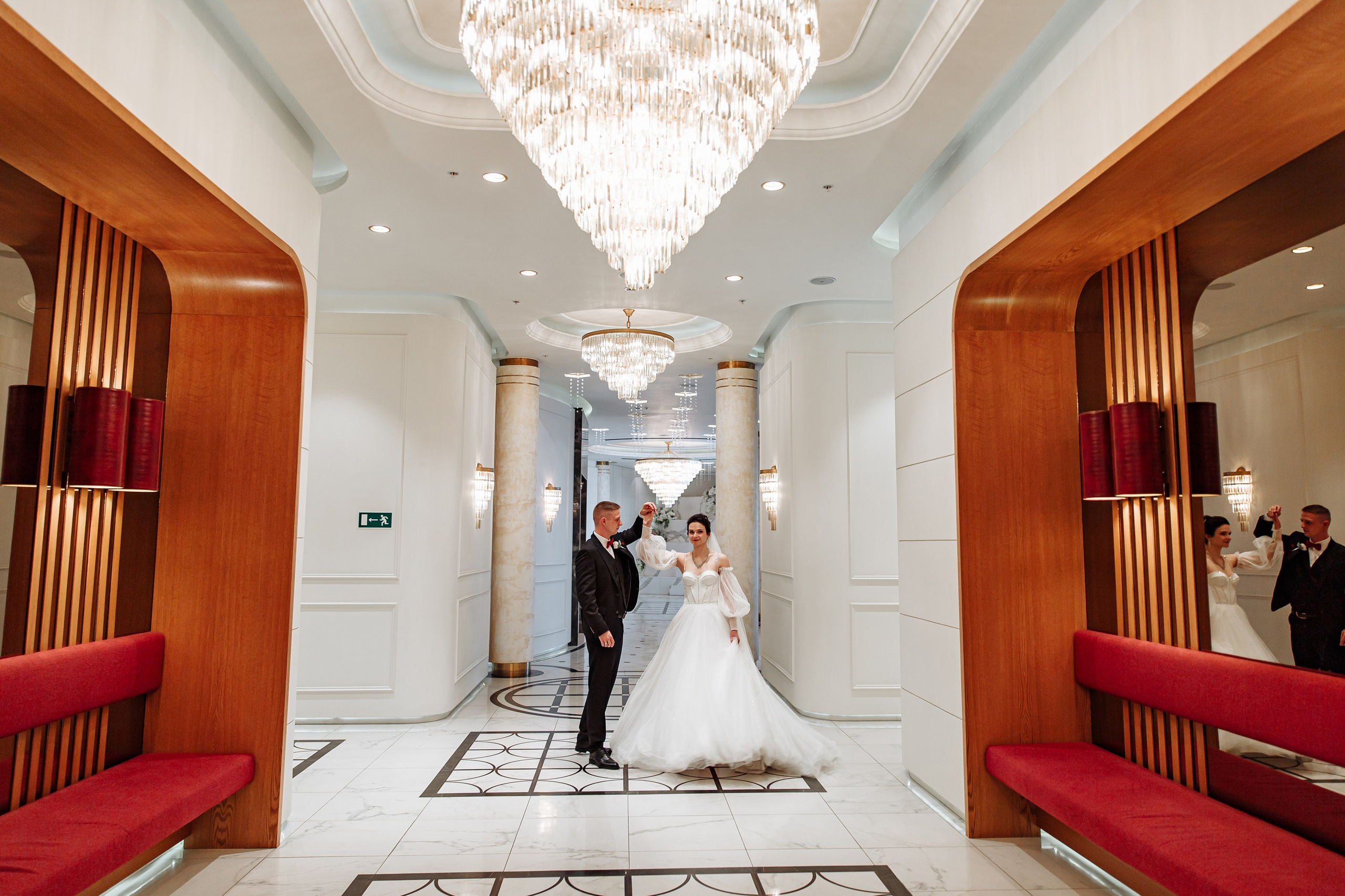 ЗАГС в ТЦ Вегас Крокус сити, регистрация брака, фото, видео. Свадебный фотограф Москва и МО Сергей Киржаев