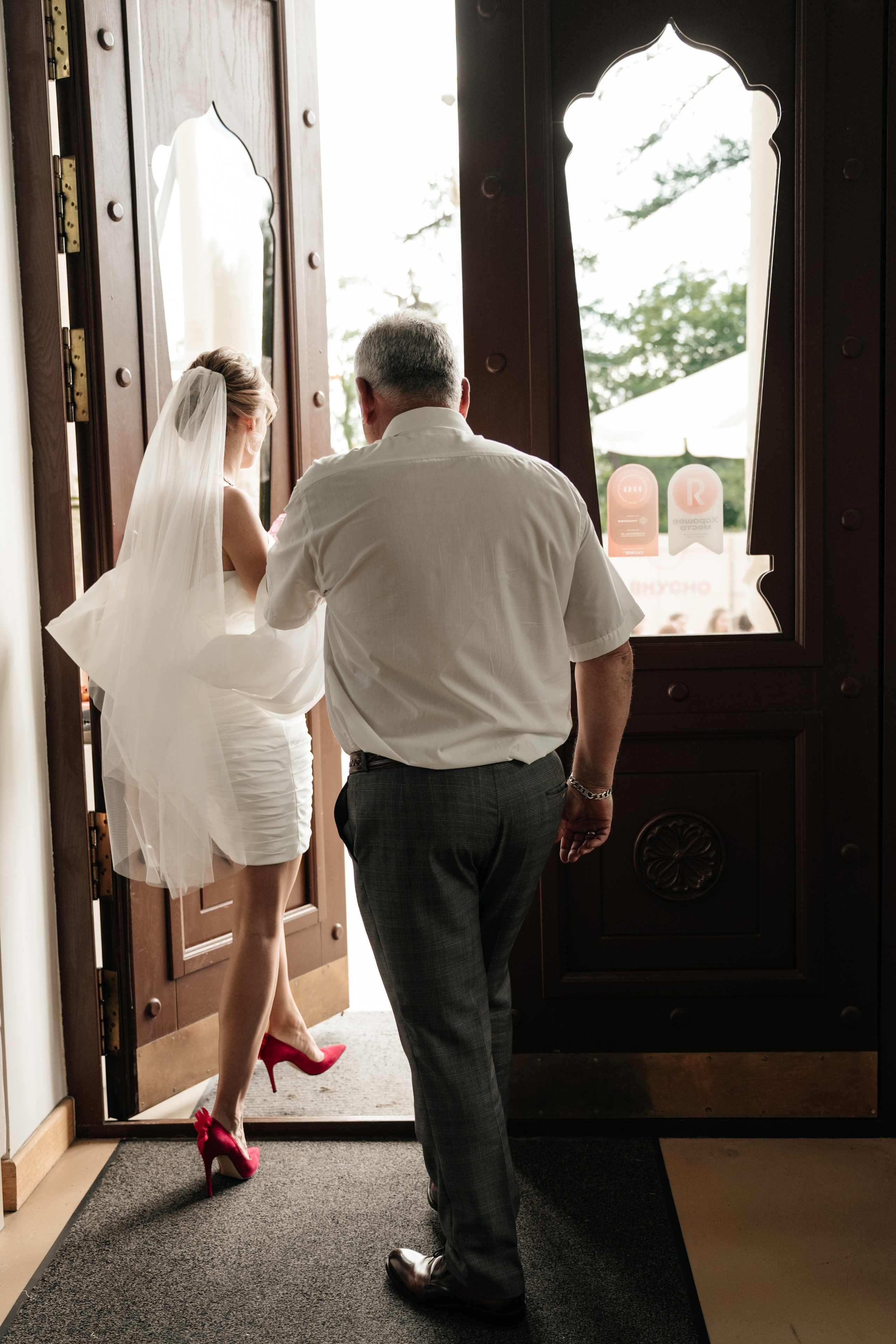 Ресторан Домик в саду, ВДНХ. Свадебный фотограф Москва Александра Аверкова