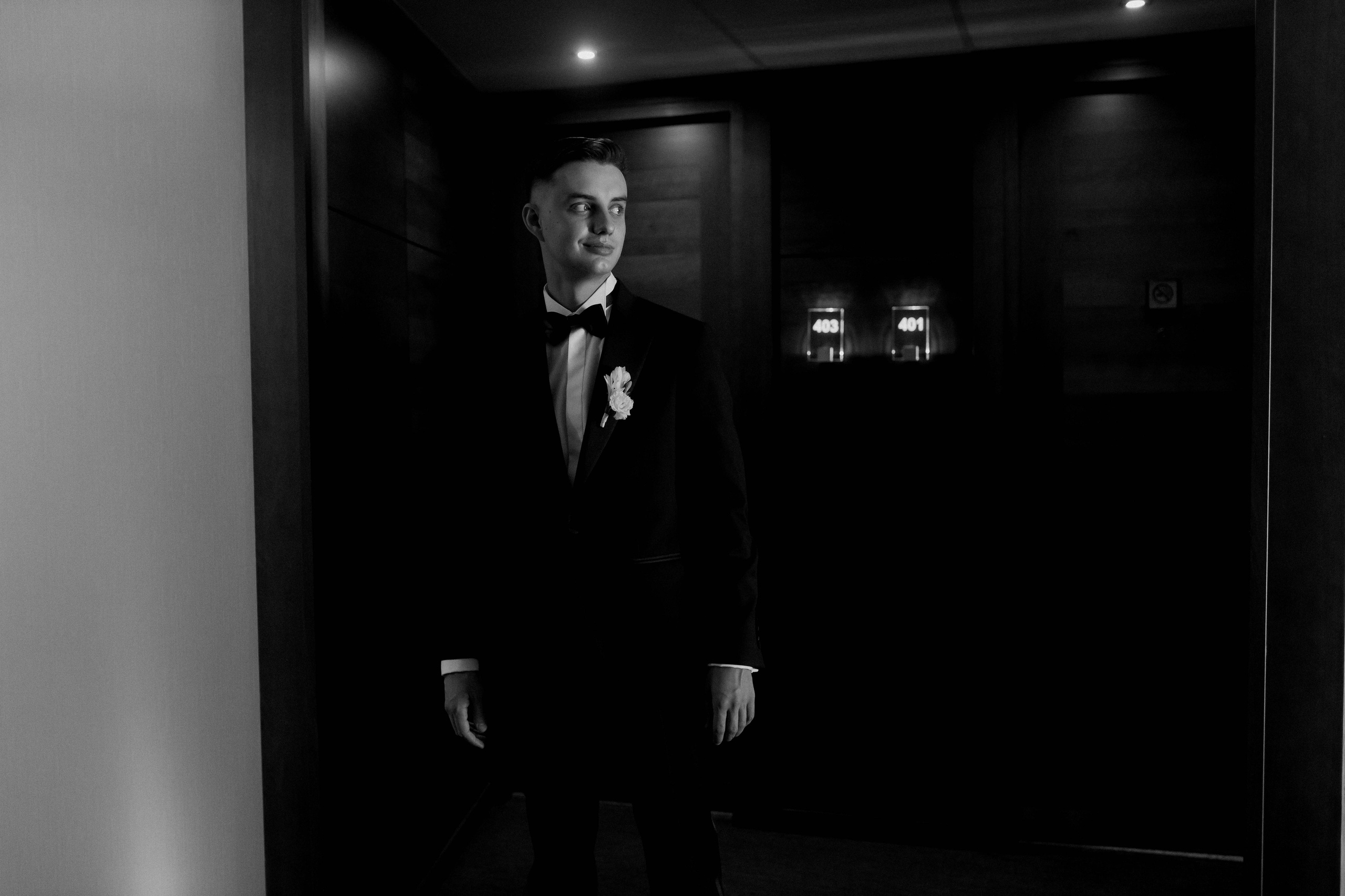 Владимир и Ника | Сборы в Hilton | Свадьба 4.08.2023. Свадебный фотограф Новосибирск | Готовность фото от 14 дней