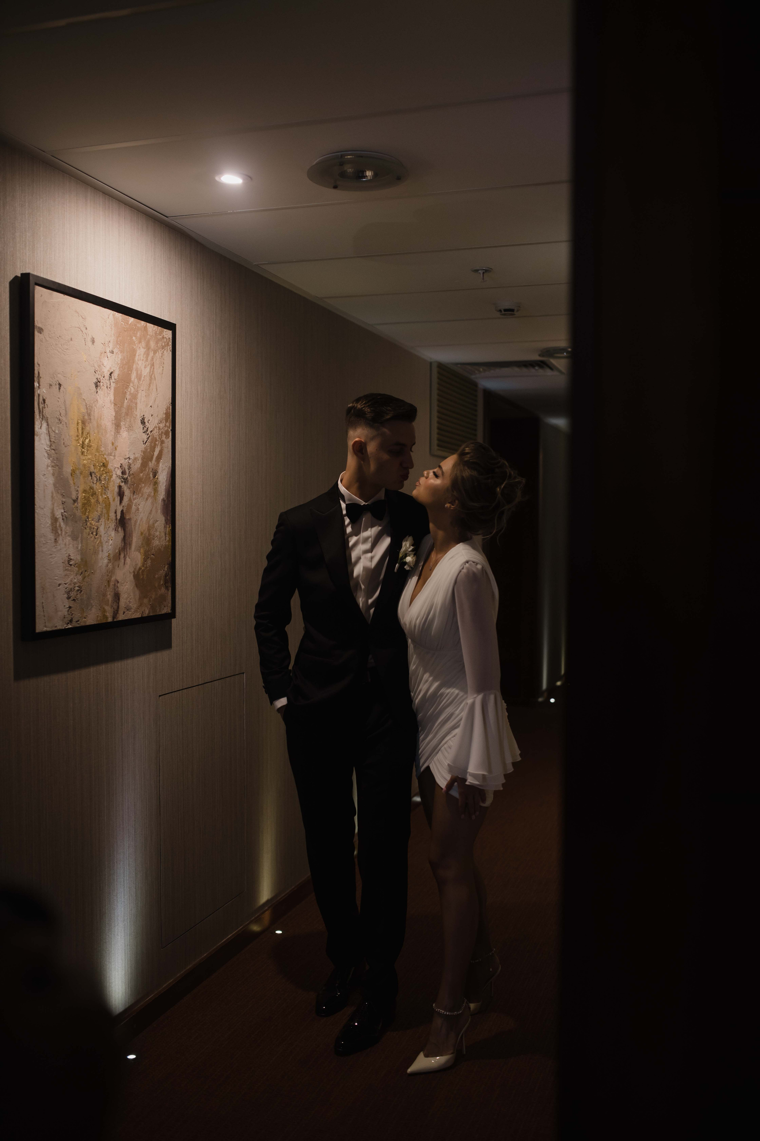 Владимир и Ника | Сборы в Hilton | Свадьба 4.08.2023. Свадебный фотограф Новосибирск | Готовность фото от 14 дней