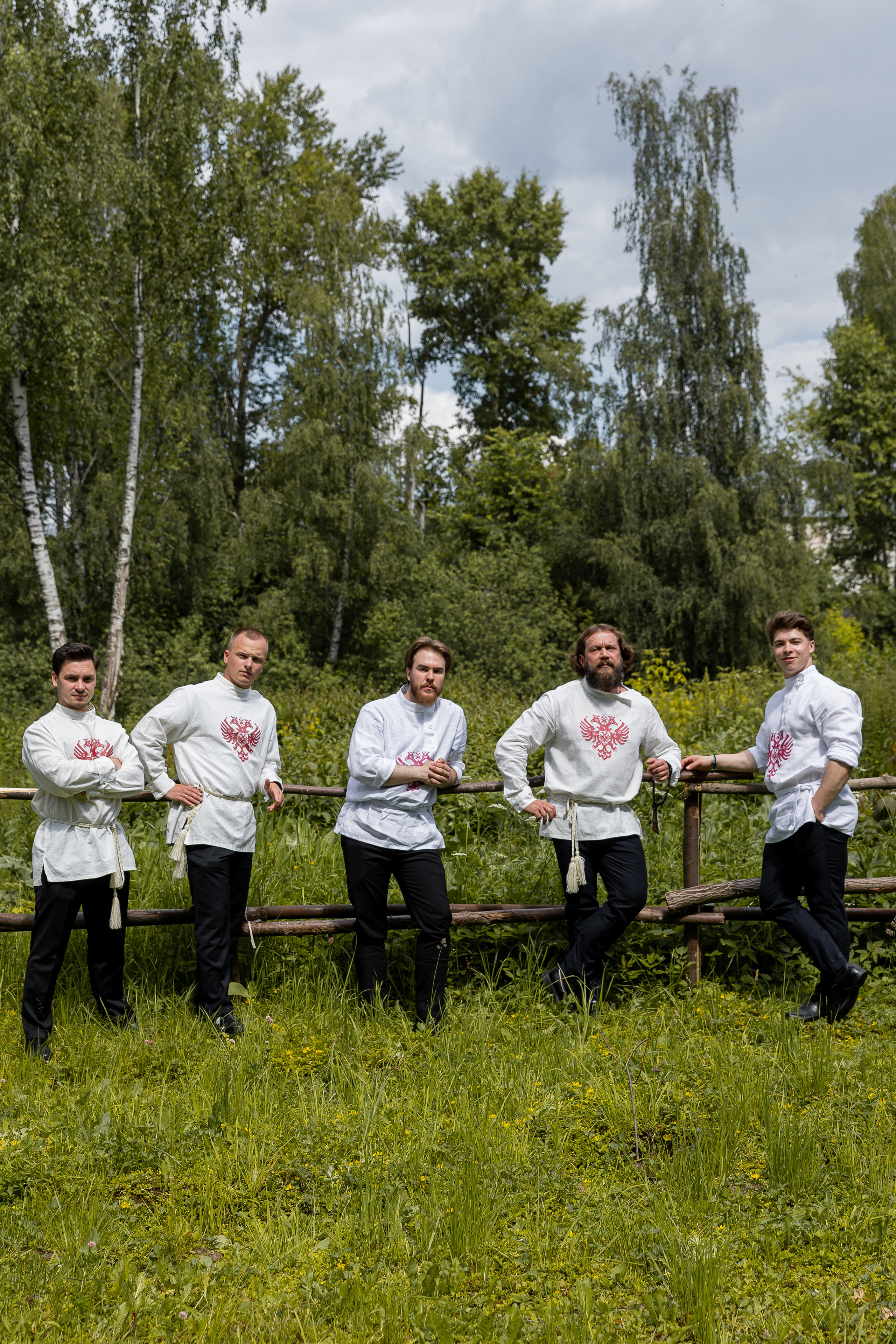 Собака.ru. Э Т О М Ы