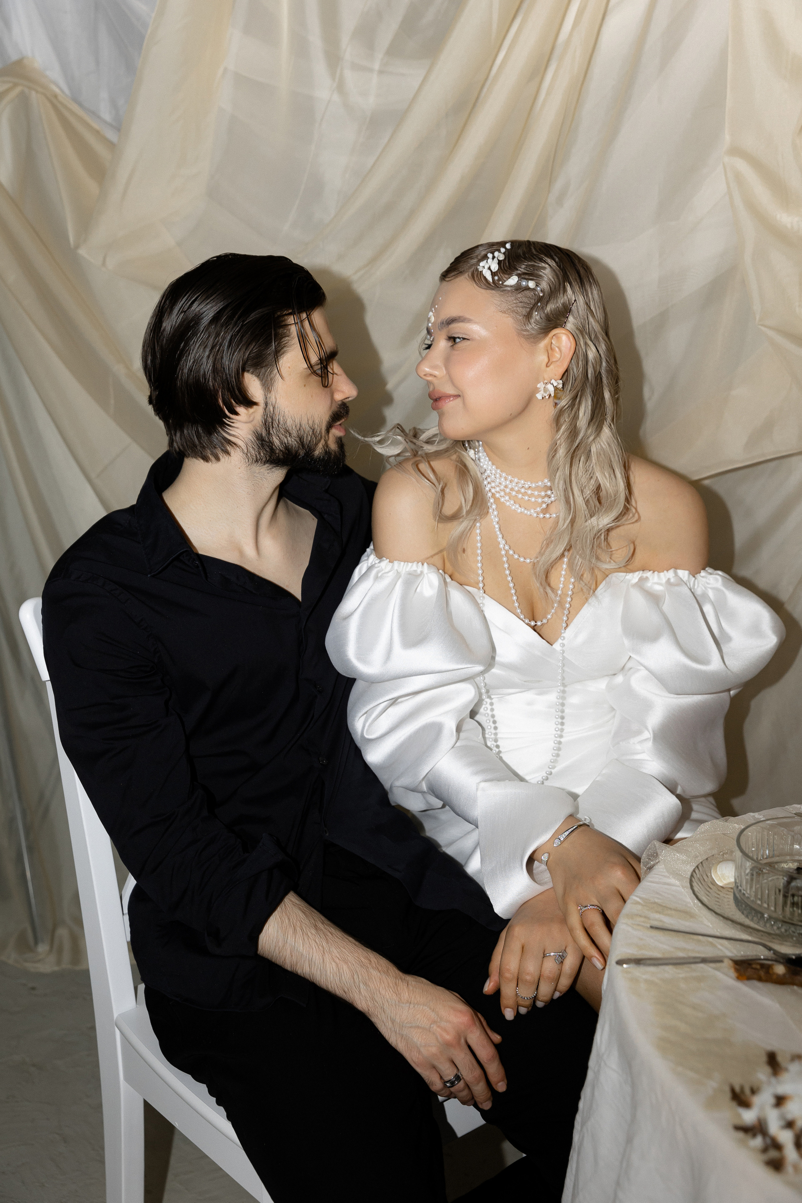 MORE AMORE. Э Т О М Ы