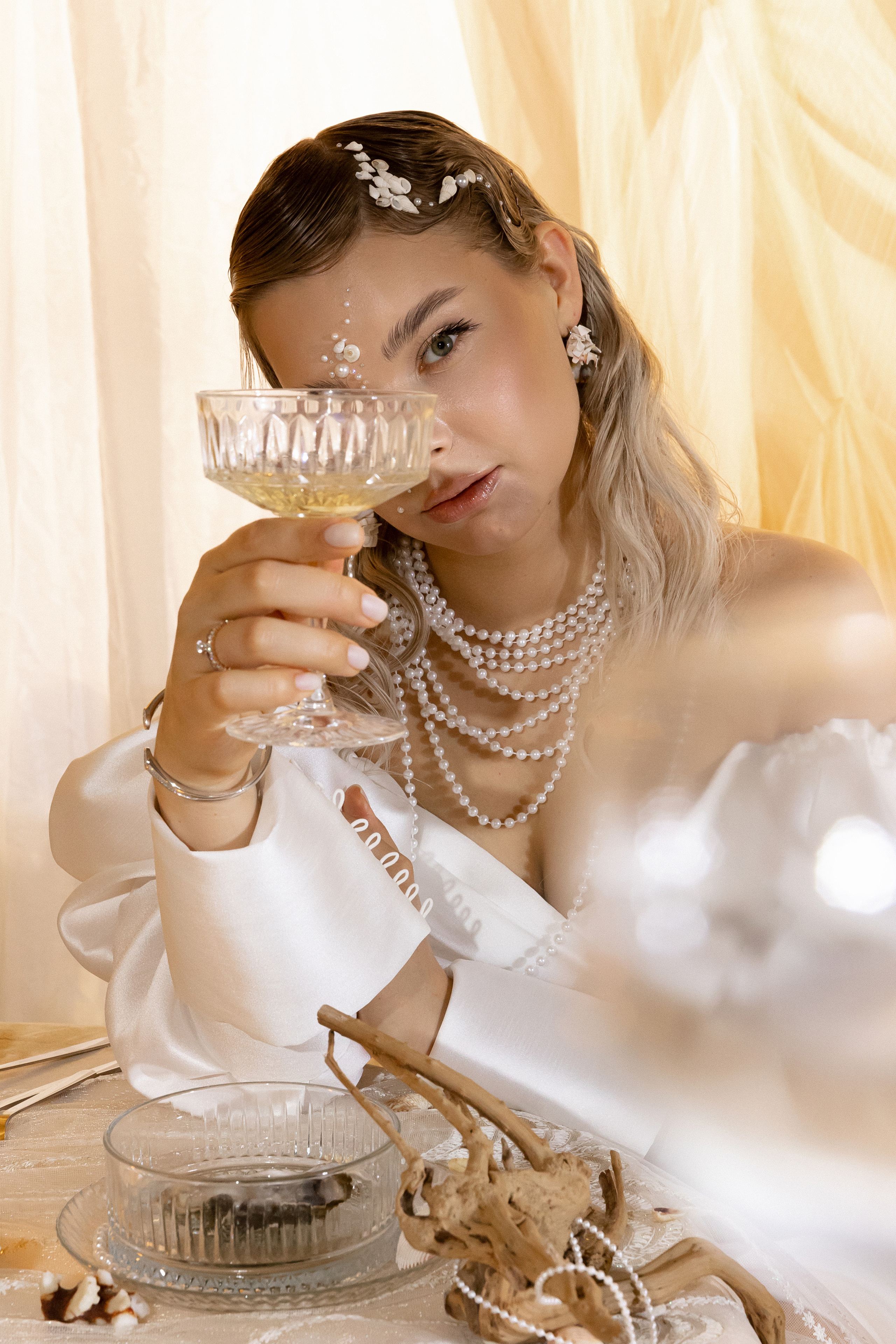 MORE AMORE. Э Т О М Ы