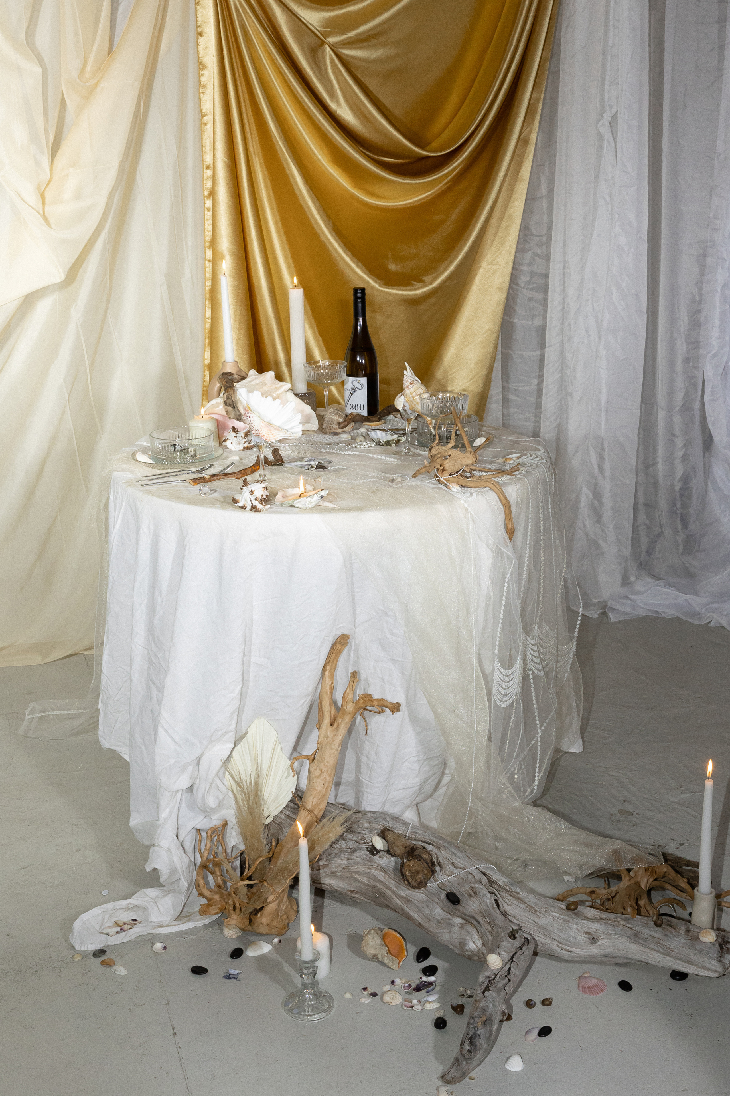 MORE AMORE. Э Т О М Ы