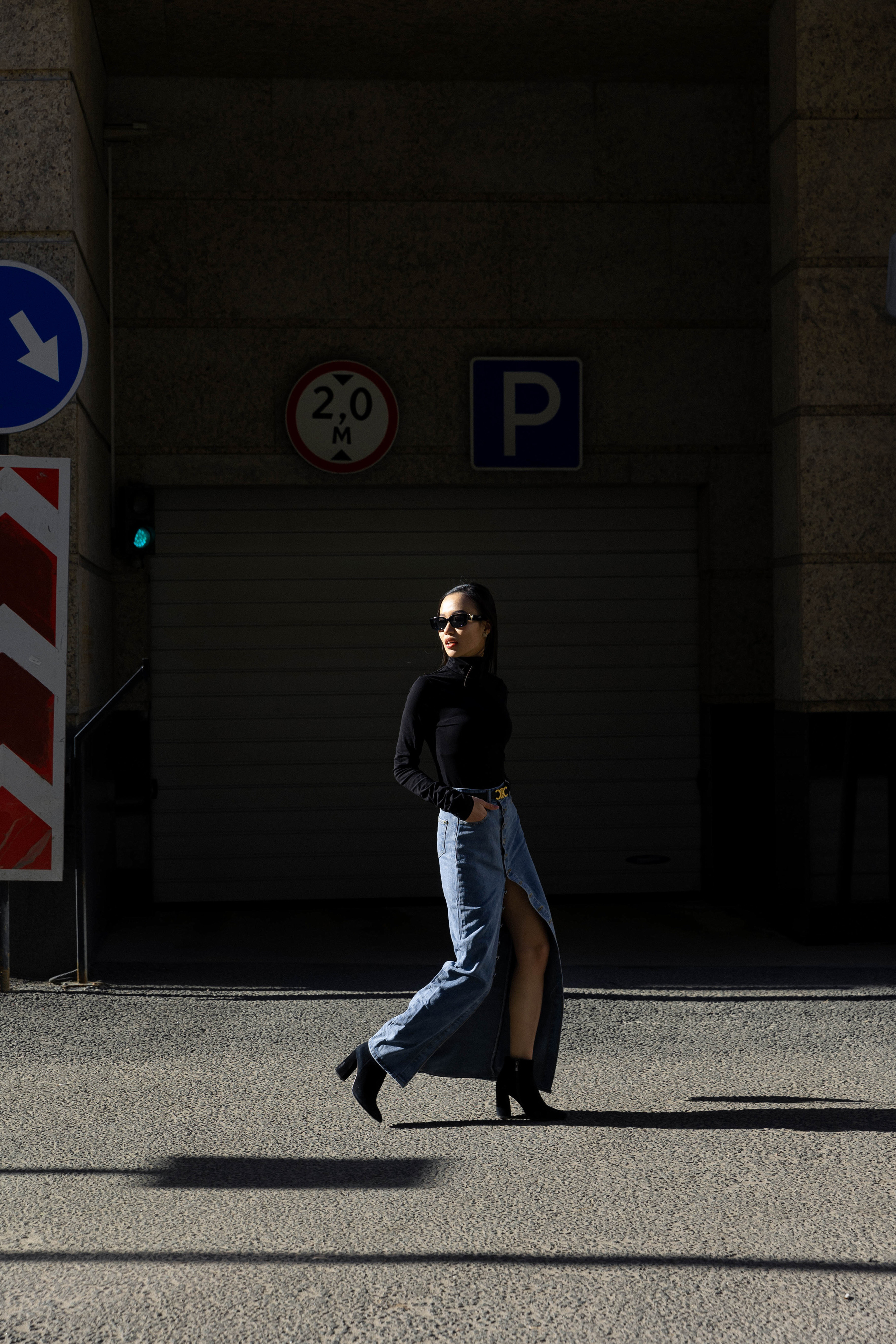 Moscow Nhi. Э Т О М Ы