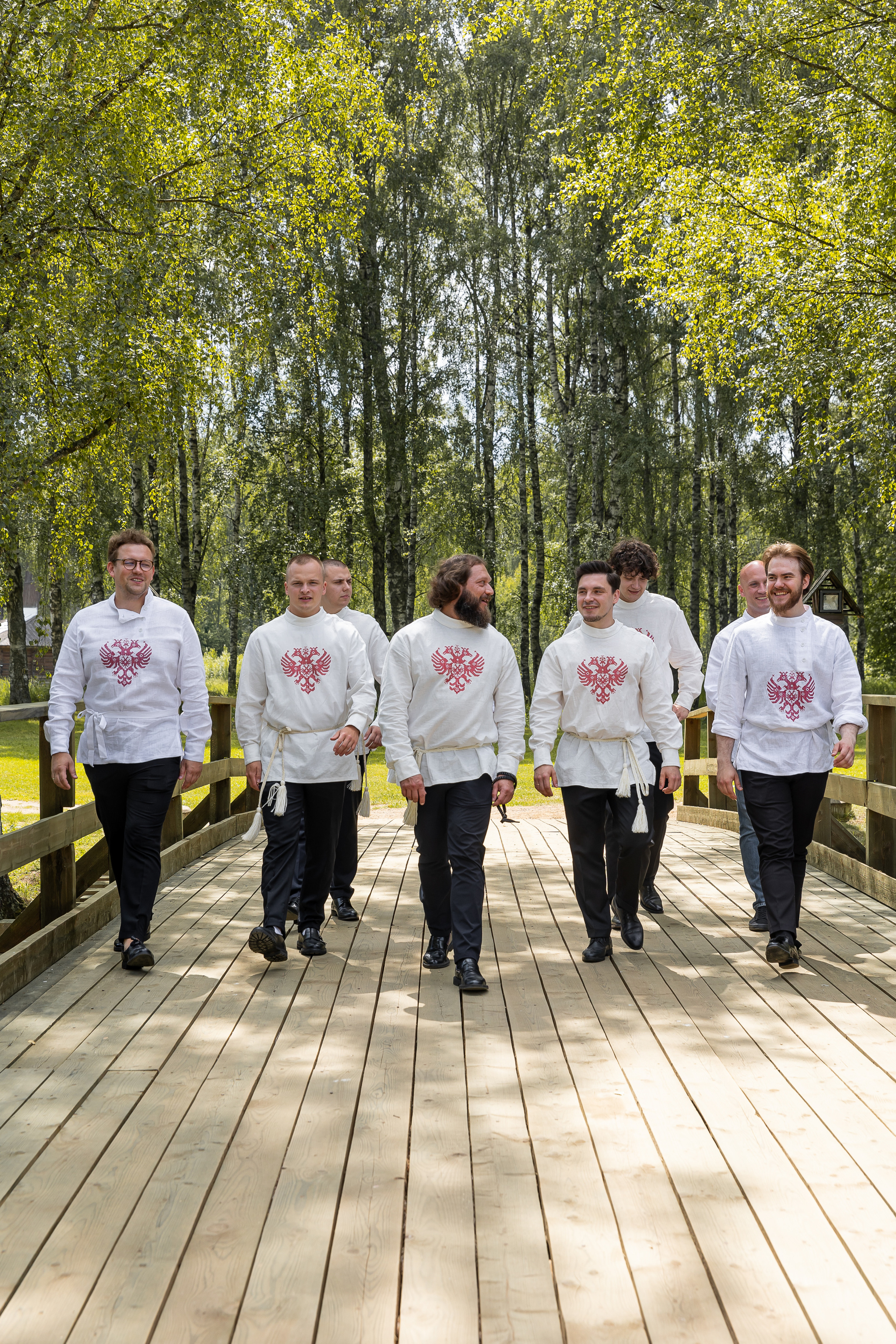 Собака.ru. Э Т О М Ы