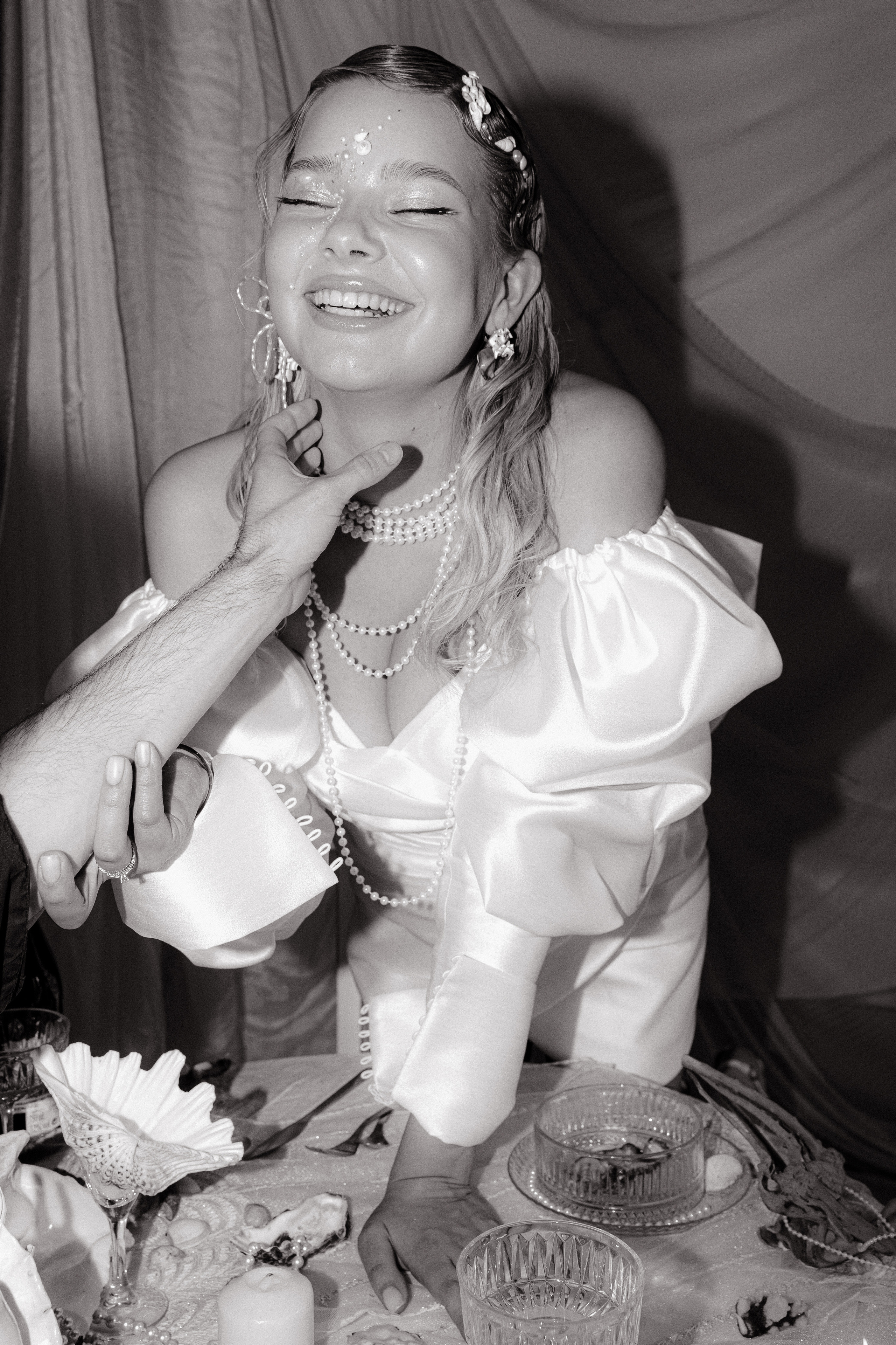 MORE AMORE. Э Т О М Ы