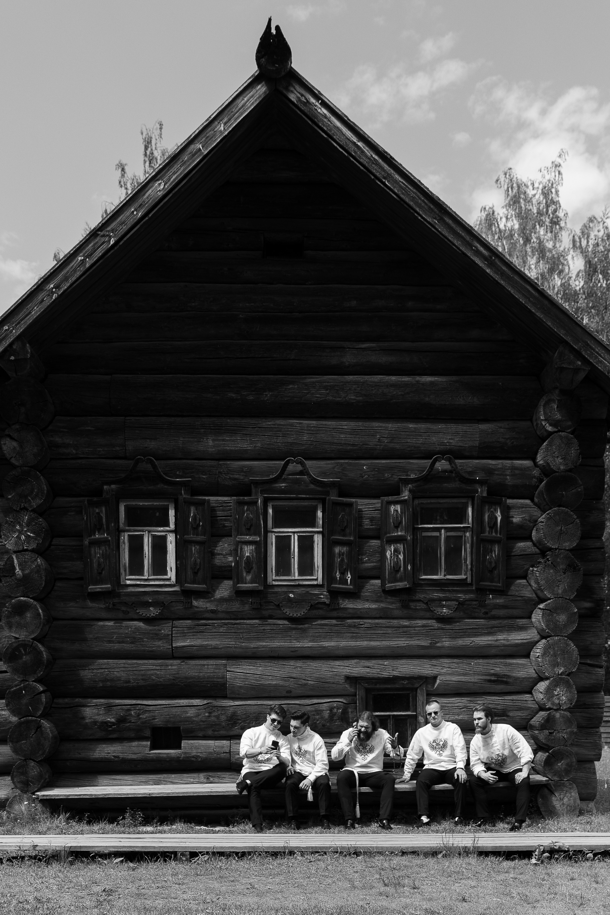 Собака.ru. Э Т О М Ы