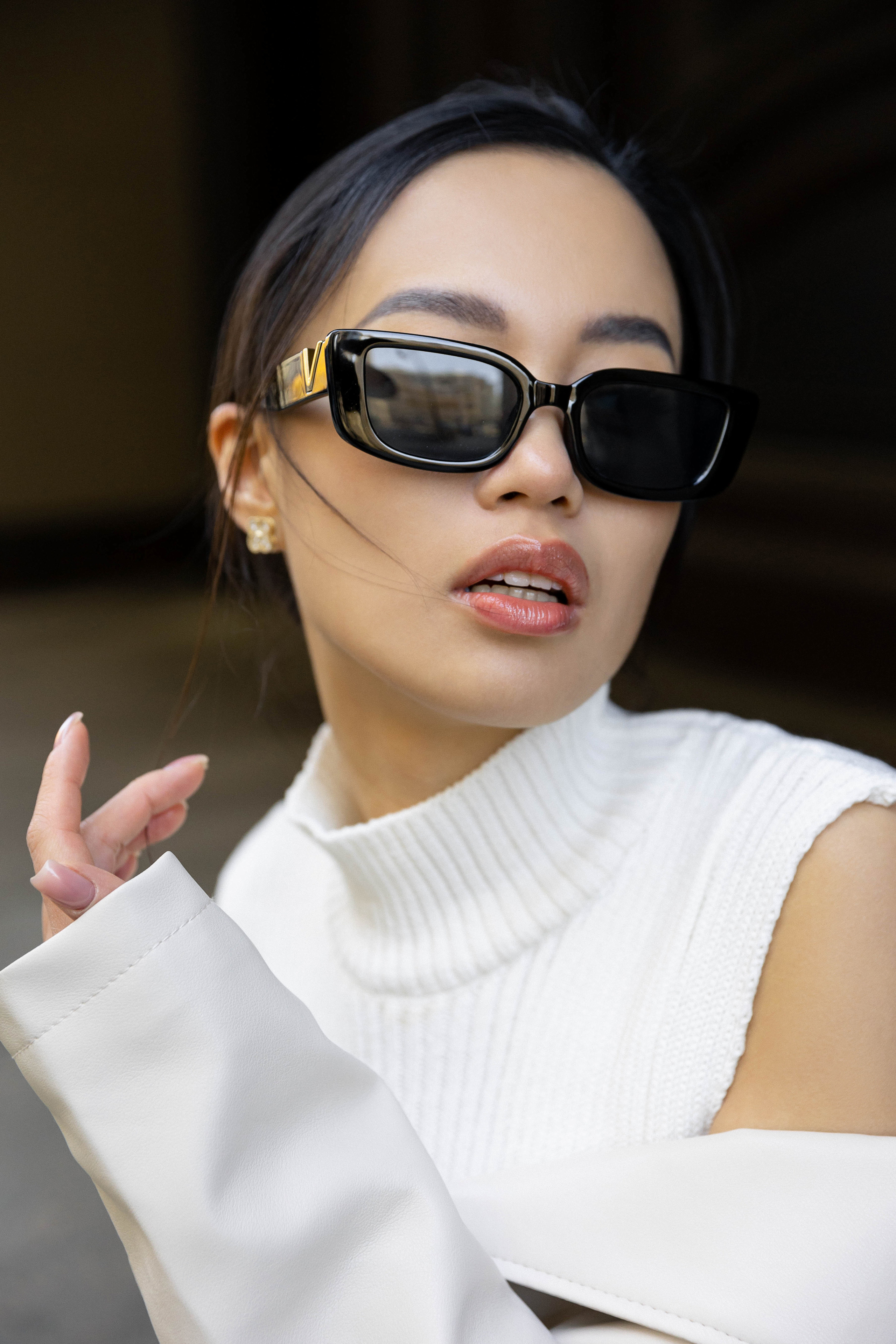 Moscow Nhi. Э Т О М Ы