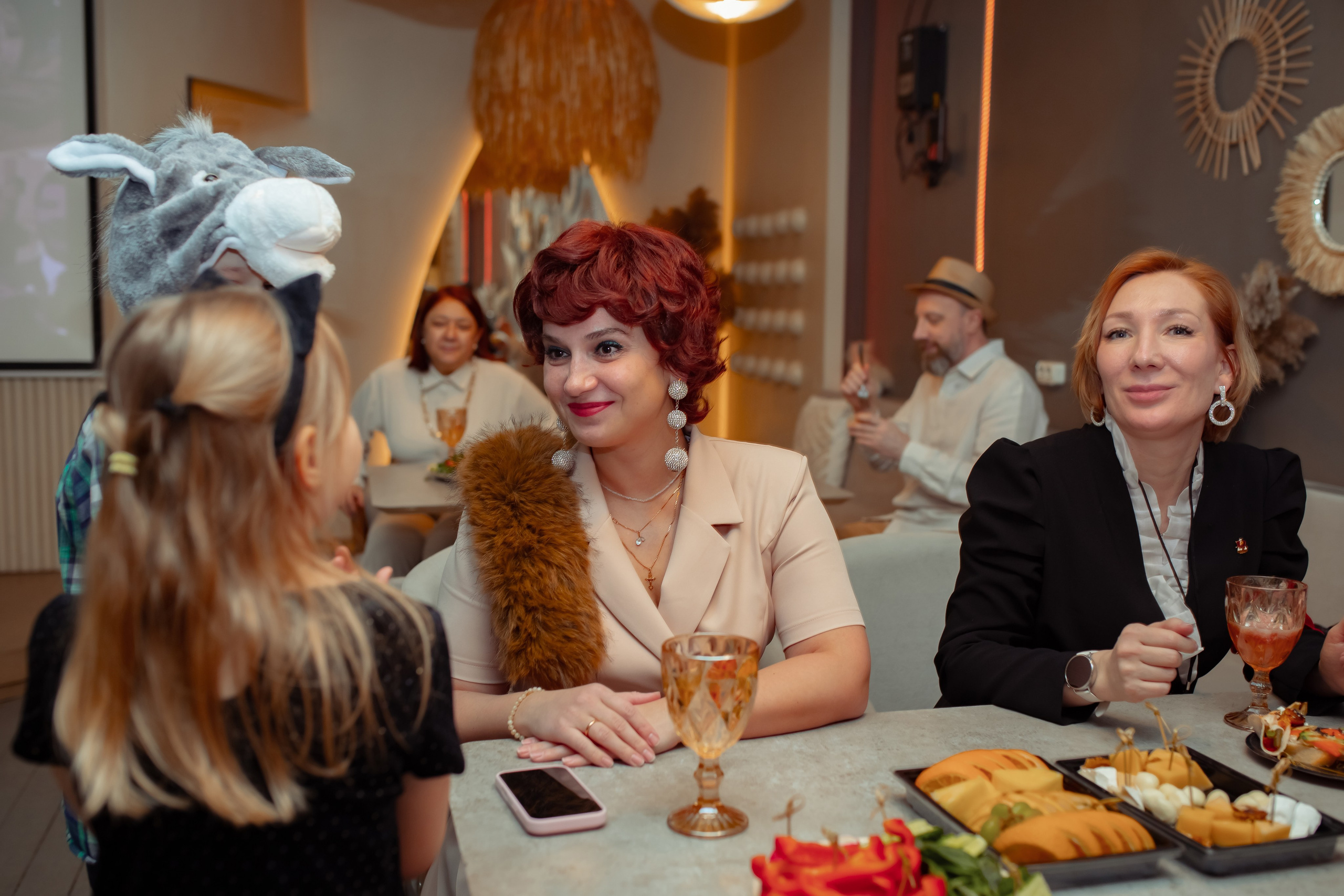 Юбилей Анны в стиле Гайдая. Семейный и детский фотограф в Москве Дорогова Екатерина