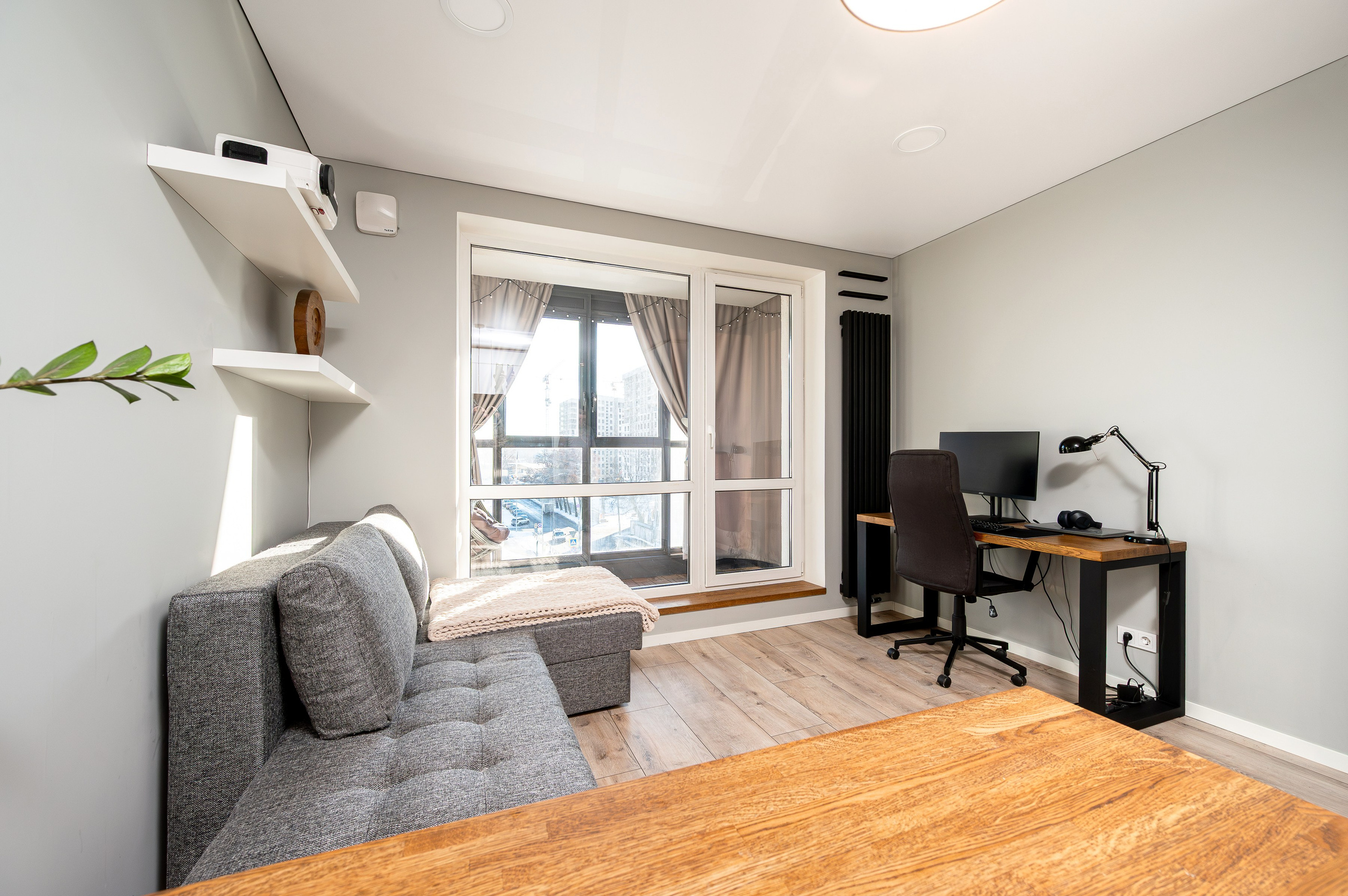 Студия на продажу, Лиговский пр-т. Интерьерный фотограф. Фото- видеосъемка недвижимости Санкт-Петербург