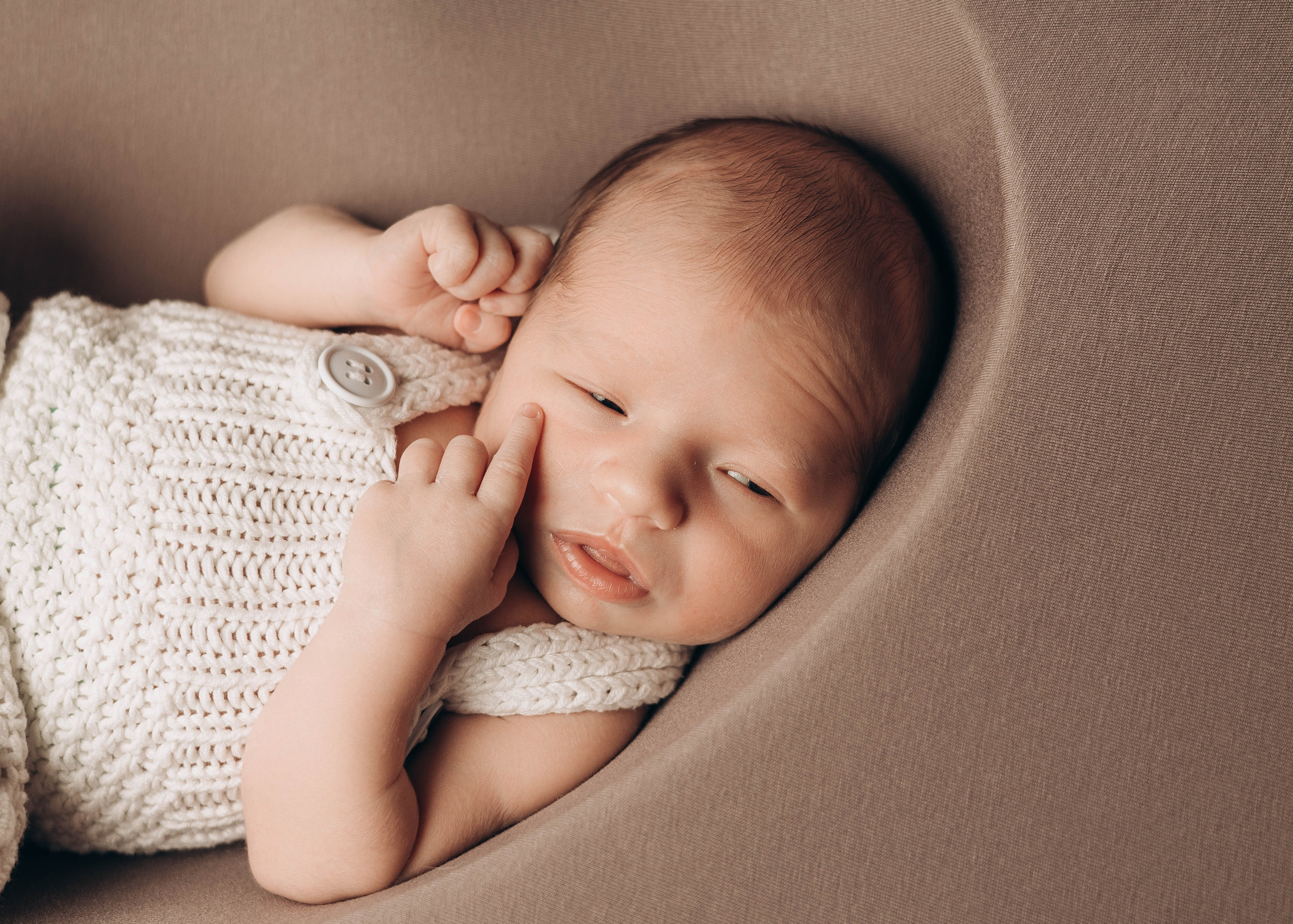 НОВОРОЖДЕННЫЕ МАЛЫШИ. Фотосессия новорожденных в Москве и Московской области