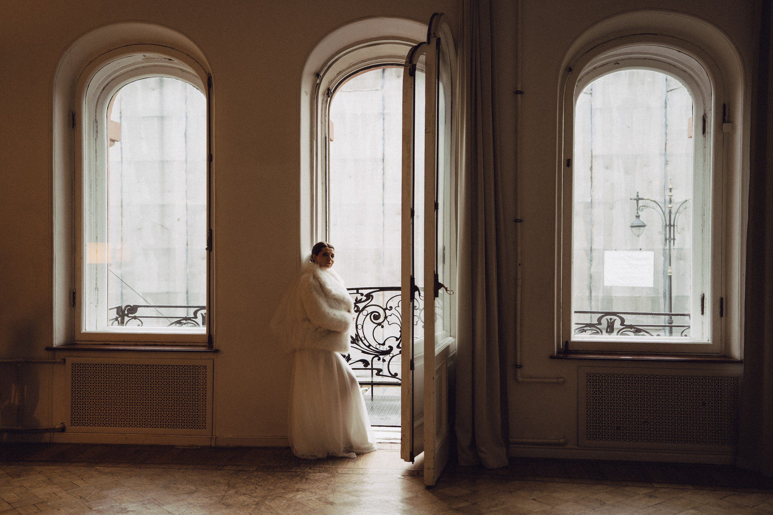 СВАДЕБНАЯ СЬЕМКА ВО ВТОРОМ ДВОРЦЕ (ДЕКАБРЬ) ТАКЖЕ СЬЕМКА В СТУДИИ НА ЧЕРНЫШЕВСКОЙ. Профессиональный фотограф, Санкт-Петербург — Виктория Богомолова