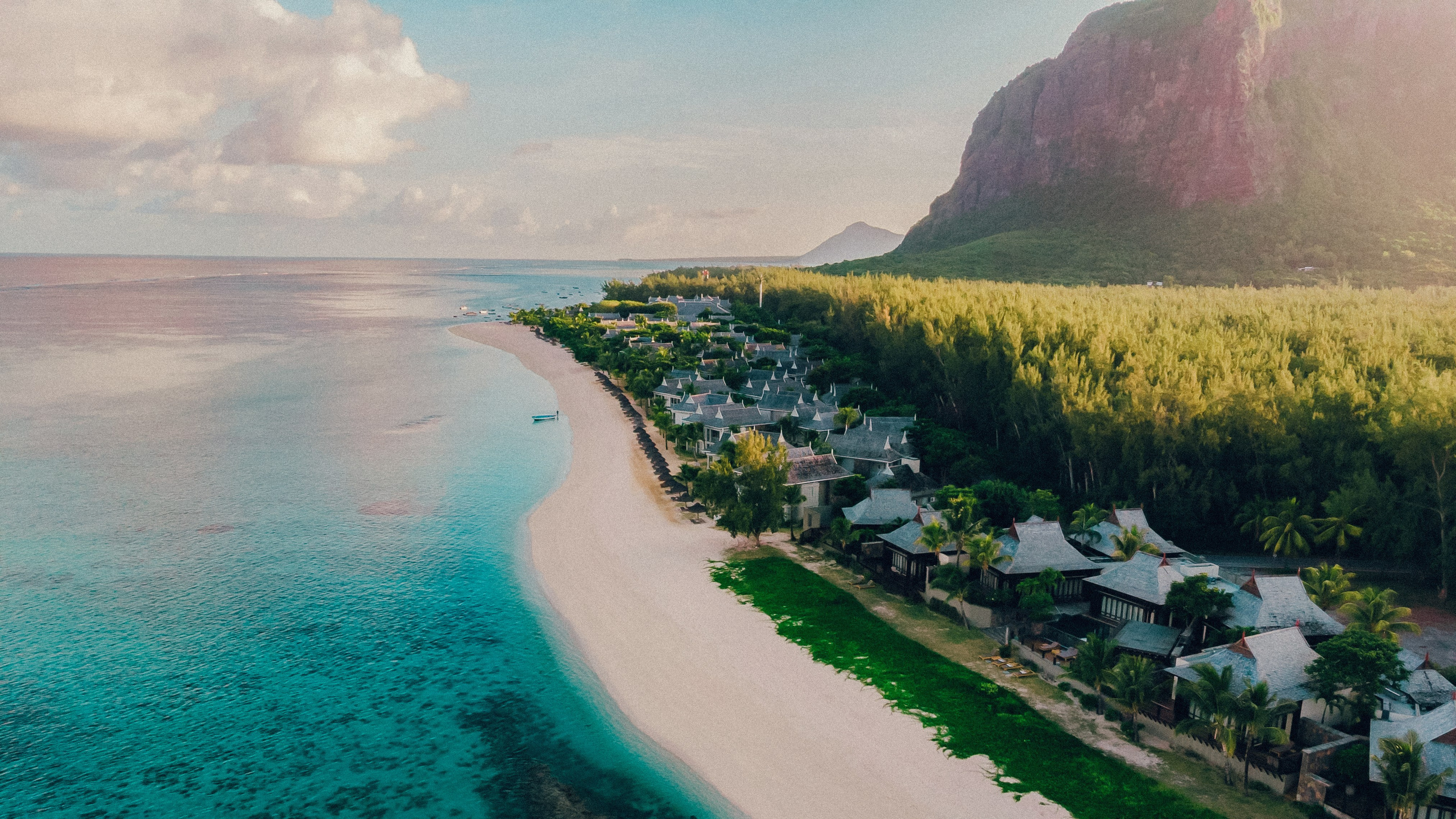 Бронирование отелей и туров на Маврикий