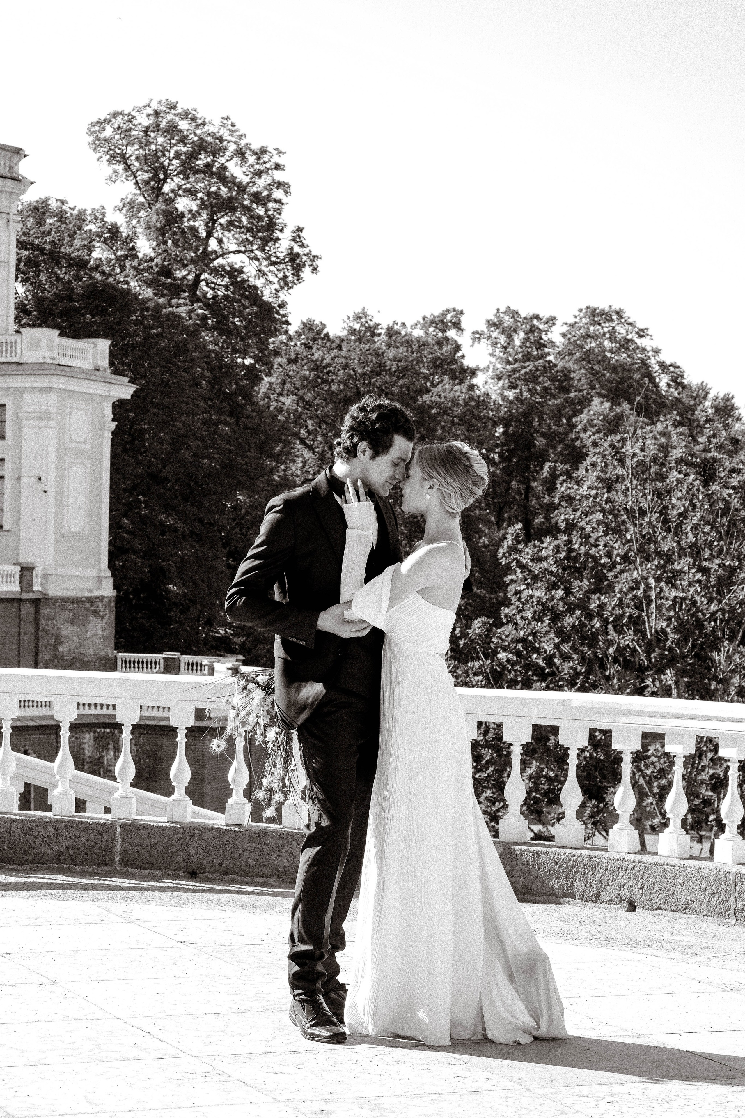 СВАДЕБНАЯ СЬЕМКА В ПАРКЕ ОРАНИЕНБАУМ. Профессиональный фотограф, Санкт-Петербург — Виктория Богомолова