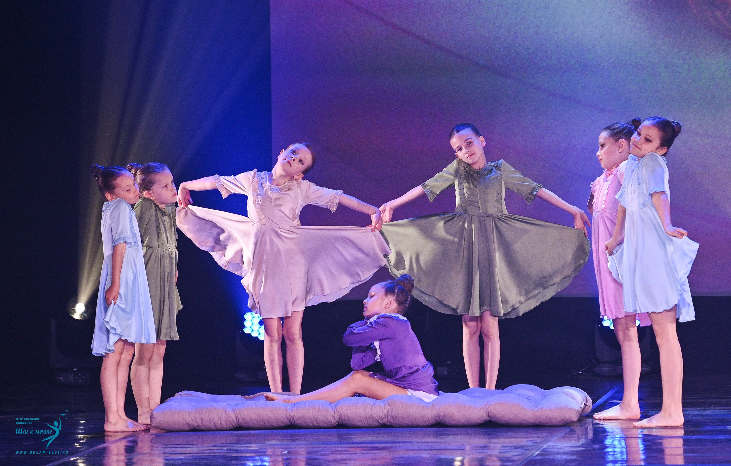 24.05.2025 «Мир под названием — Искусство танца» Фестивальное движение «Шаг к мечте» г. Кострома. Медиастудия Фото Концепт