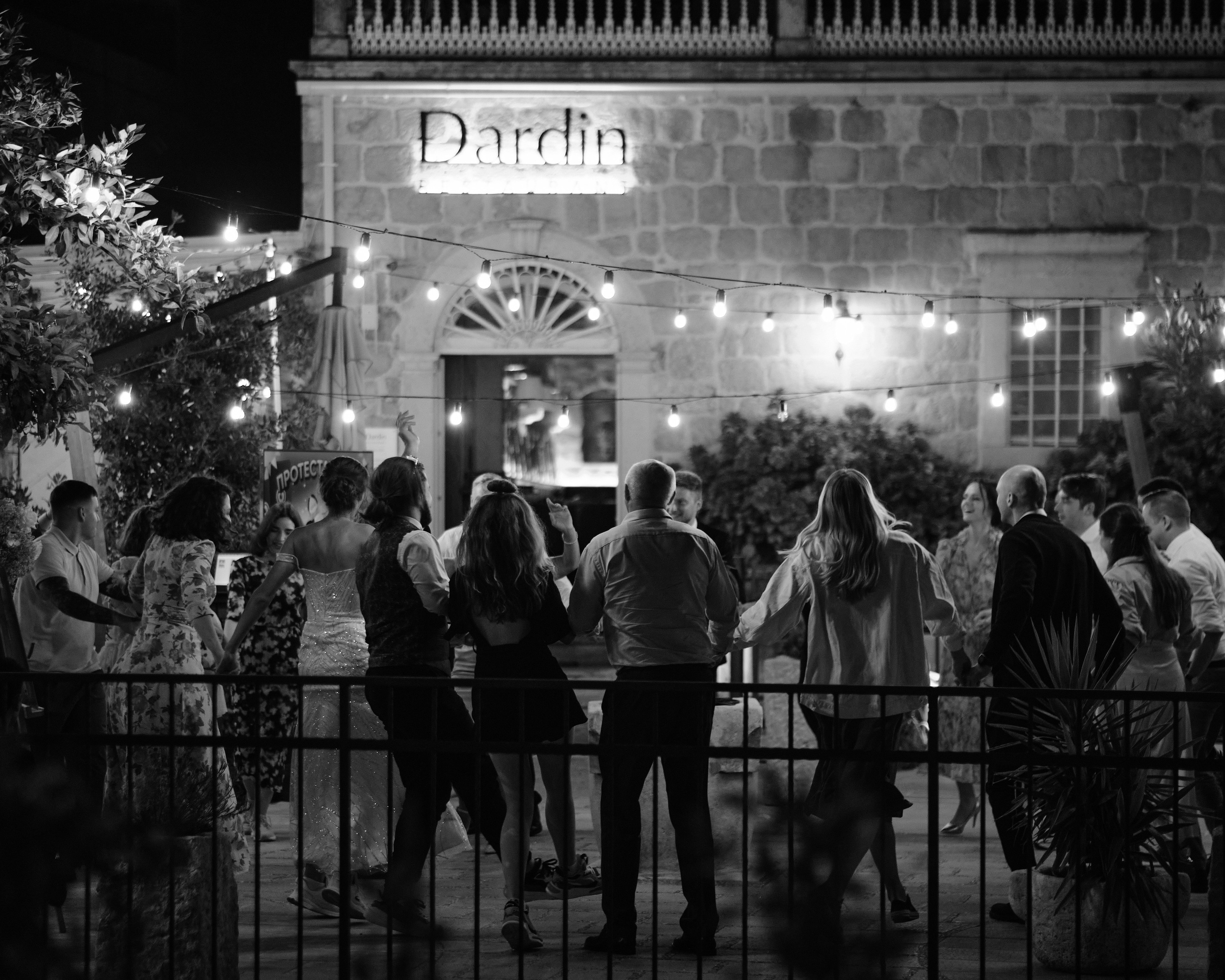 Анна и Александр. Свадьба в Перасте. Семейный и свадебный фотограф в Краснодаре