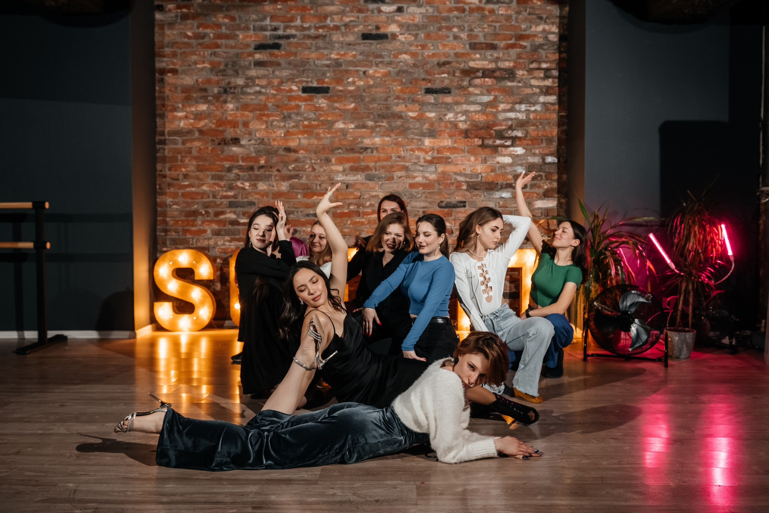 Soffit Dance 8 march. Фотограф Москва Артур Горвард