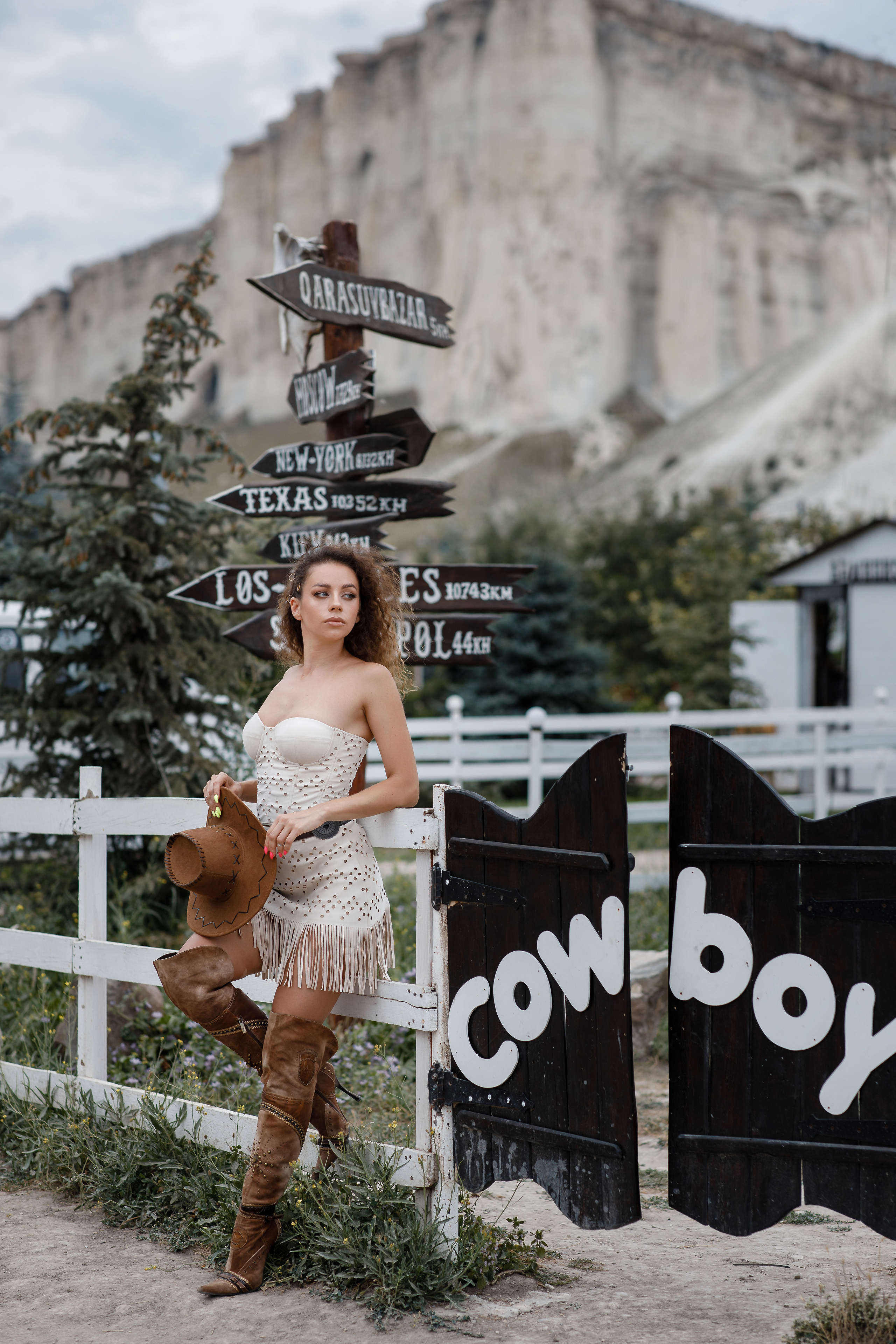 Белая скала. Анонс фотосессии для Александры. Свадебный фотограф в Крыму и Севастополе Ольга Баскакова