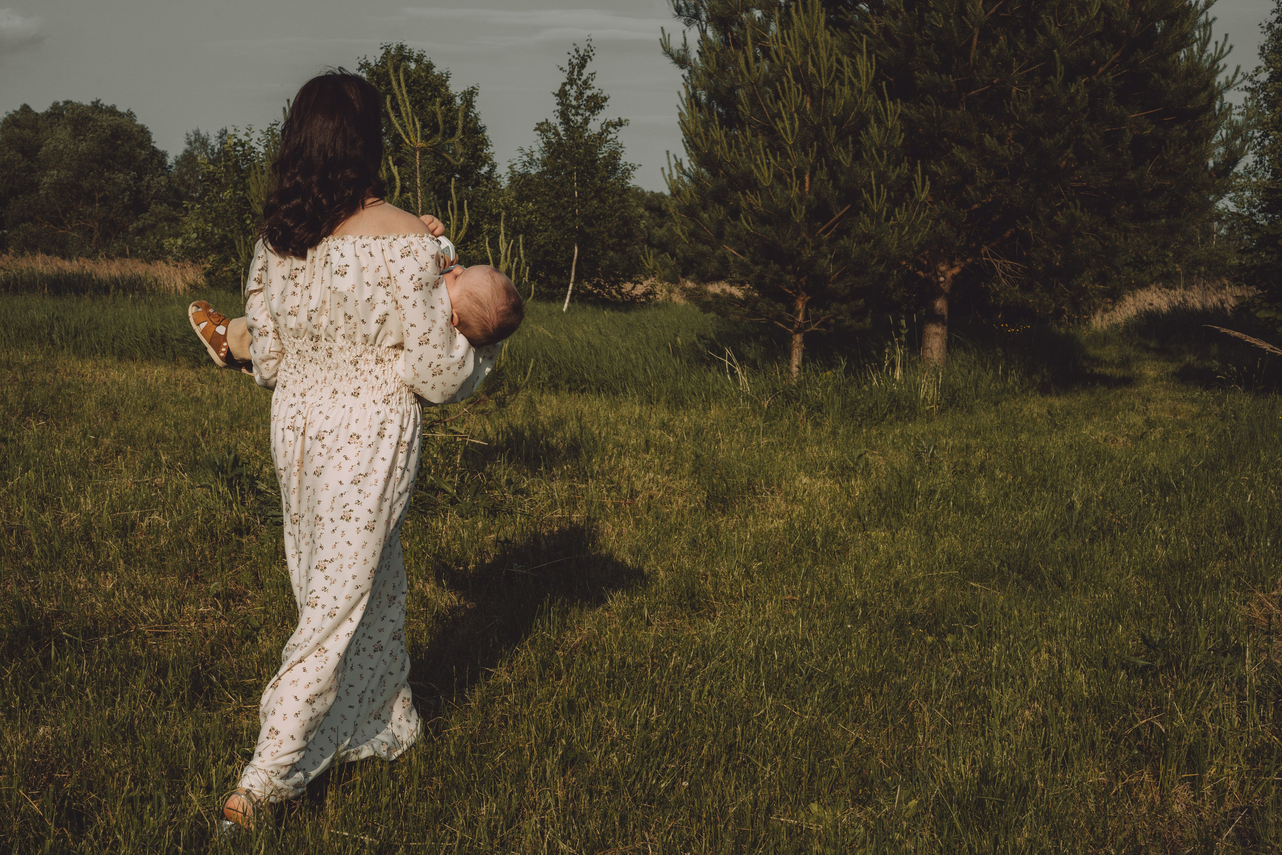 МАТЕРИНСТВО — ЭТО ПУТЬ, ГДЕ МАЛЕНЬКИЕ ЛАДОШКИ ВЕДУТ К БОЛЬШИМ ОТКРЫТИЯМ. Семейный и детский фотограф Анна Бренч