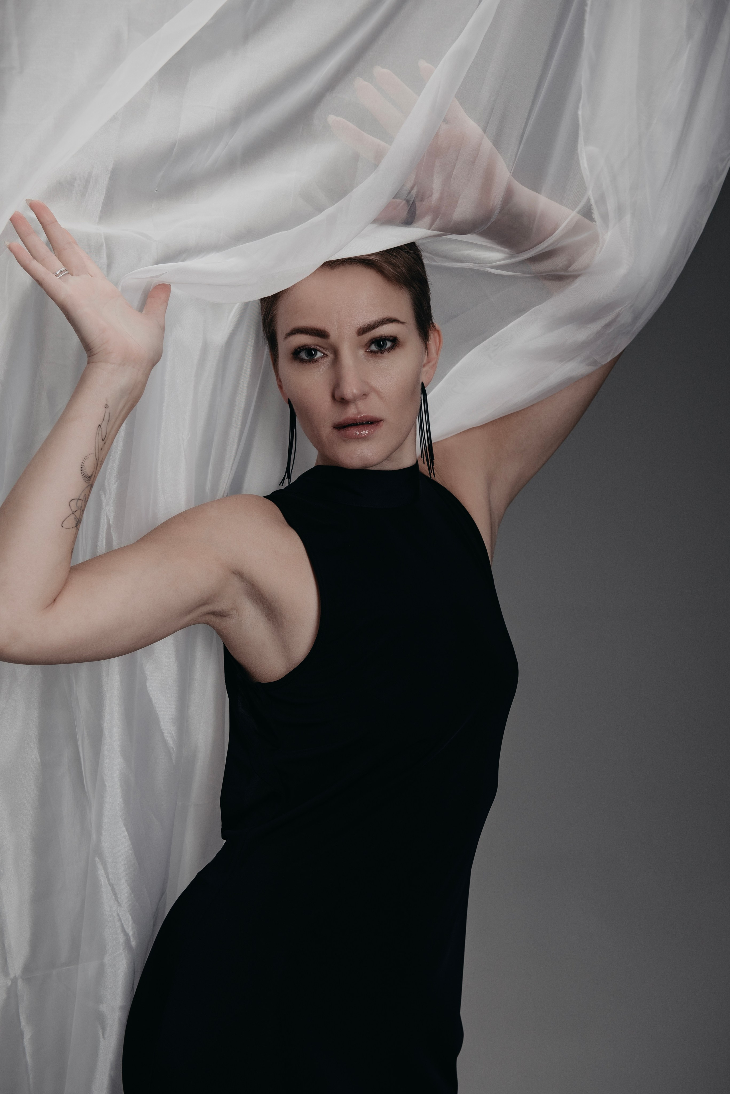 Анна. Съемка с тканью. Контент фотограф в Волгограде Сотникова Александра