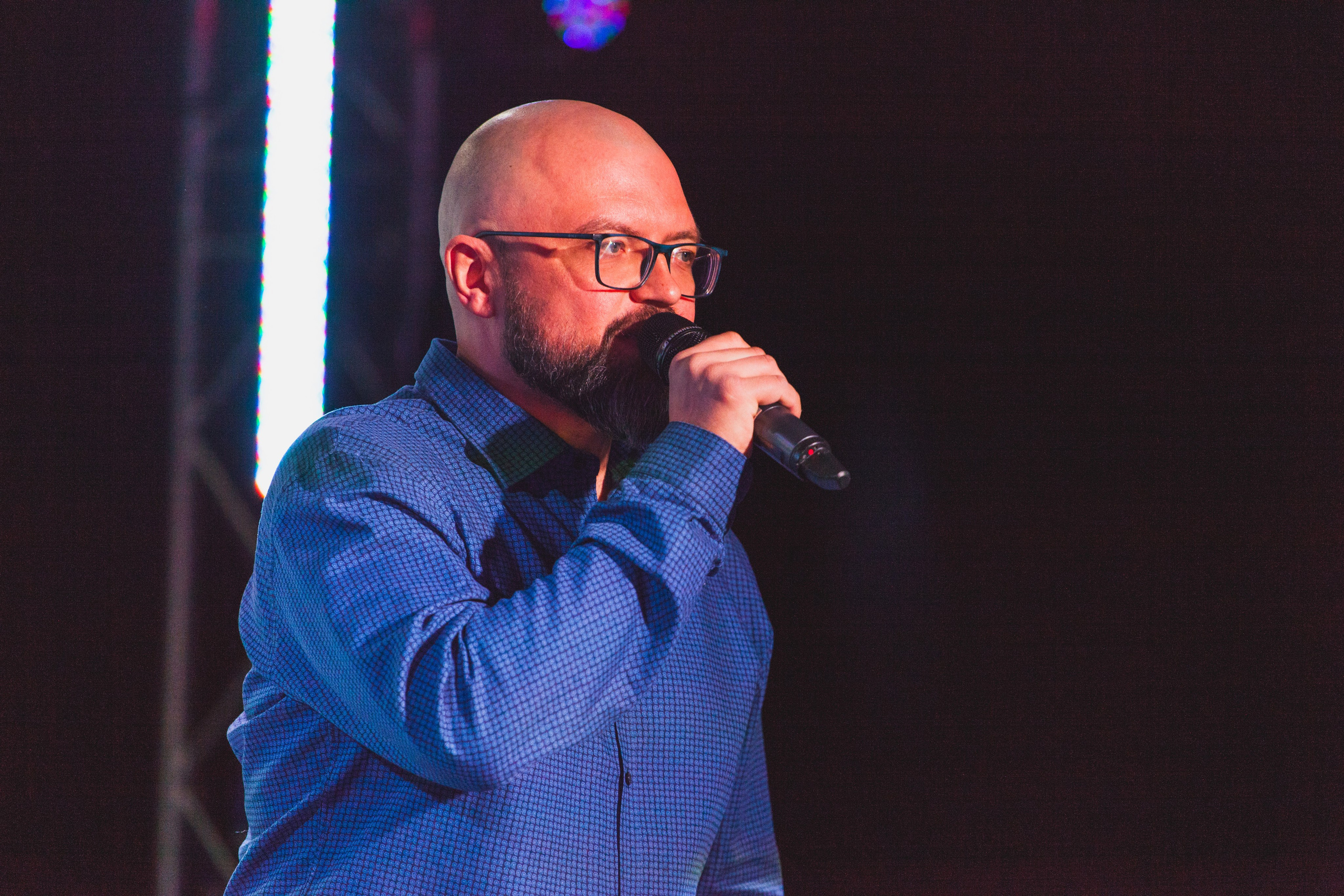 О2ТВ группа СТРАНА. Видеооператор/Фотограф Николай Завьялов