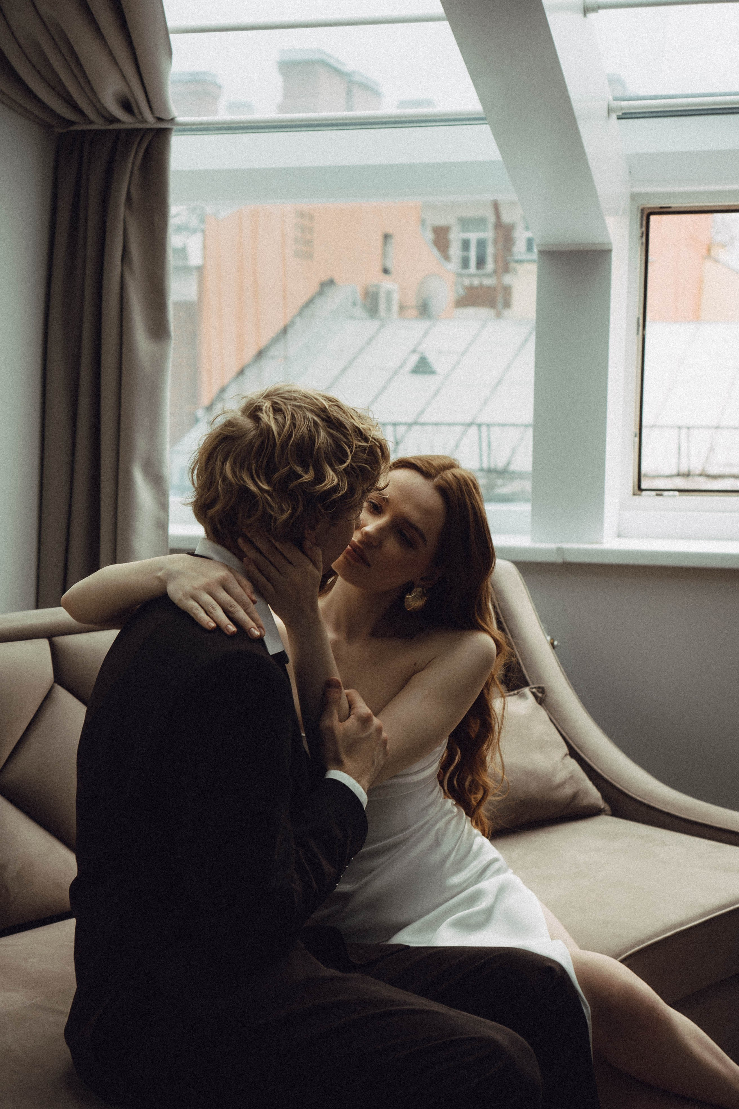 СВАДЕБНАЯ СЬЕМКА В ОТЕЛЕ. СБОРЫ ЖЕНИХА И НЕВЕСТЫ И ТАКЖЕ ТОР И ПОДГОТОВКА К ПРОГУЛКЕ. Профессиональный фотограф, Санкт-Петербург — Виктория Богомолова