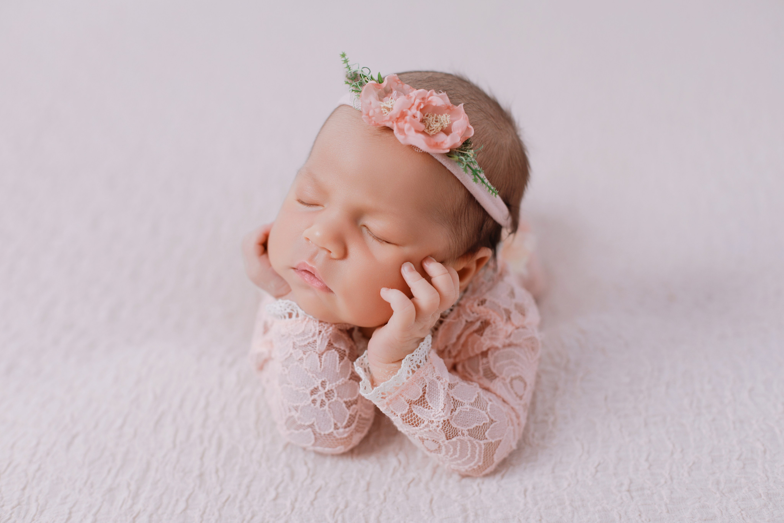 Фотограф новорождённых Псков