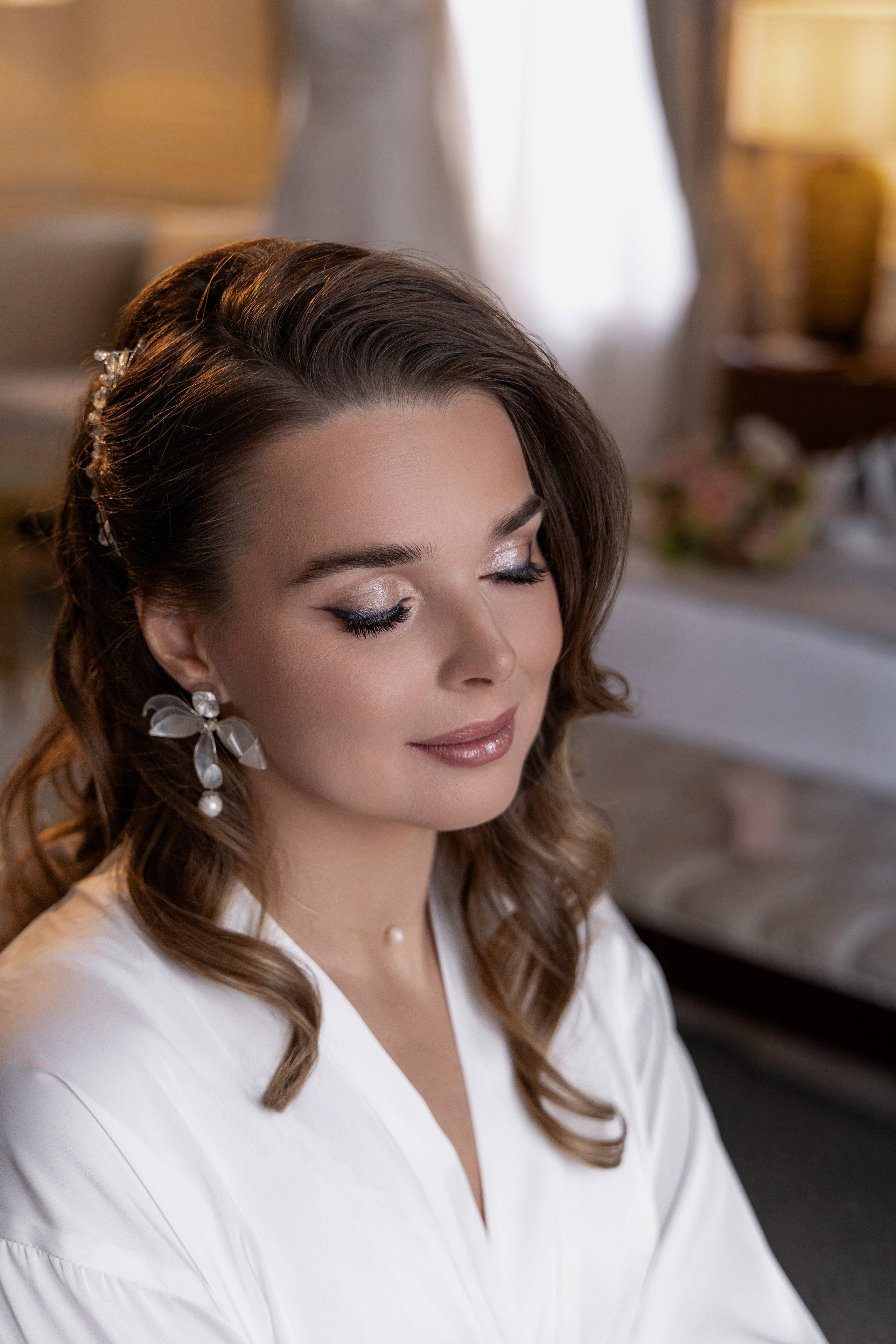 Свадебный образ. Профессиональный топ стилист по прическам и макияжу