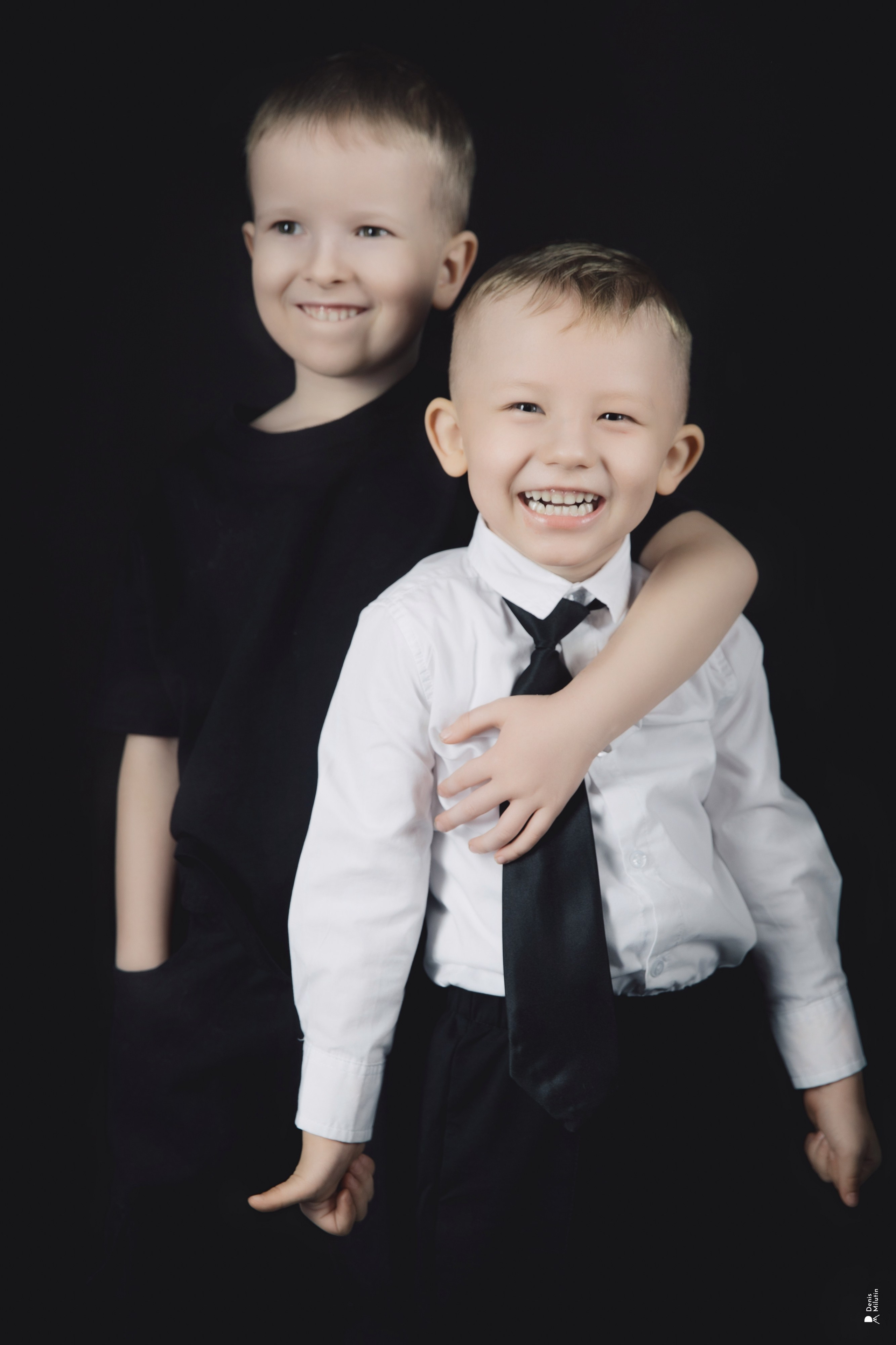 Дети и шарики. Портретный фотограф Денис Милютин