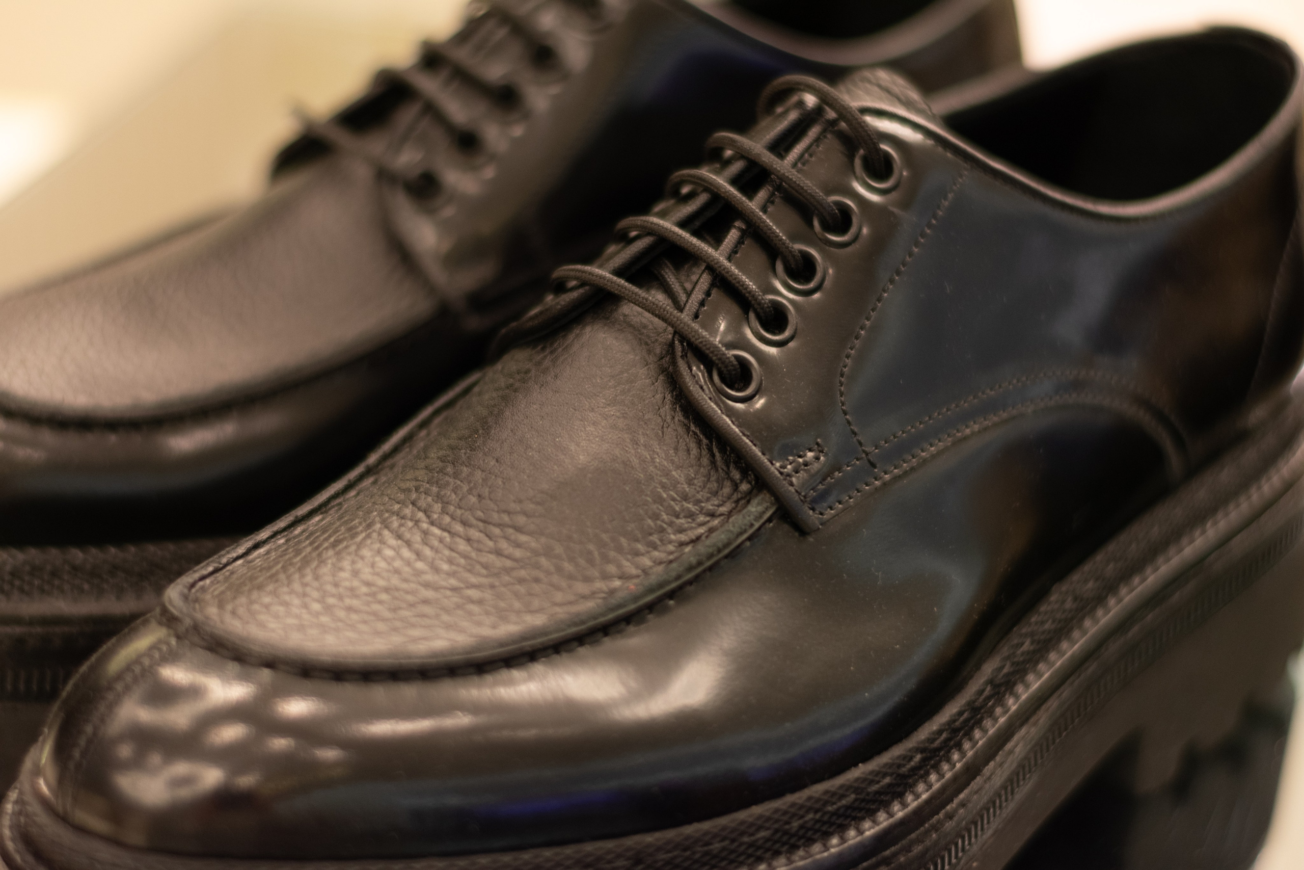 Для организаций. Предметная фотосессия для обувного магазина Capsula. Фотограф/видеограф Богдан Голованов