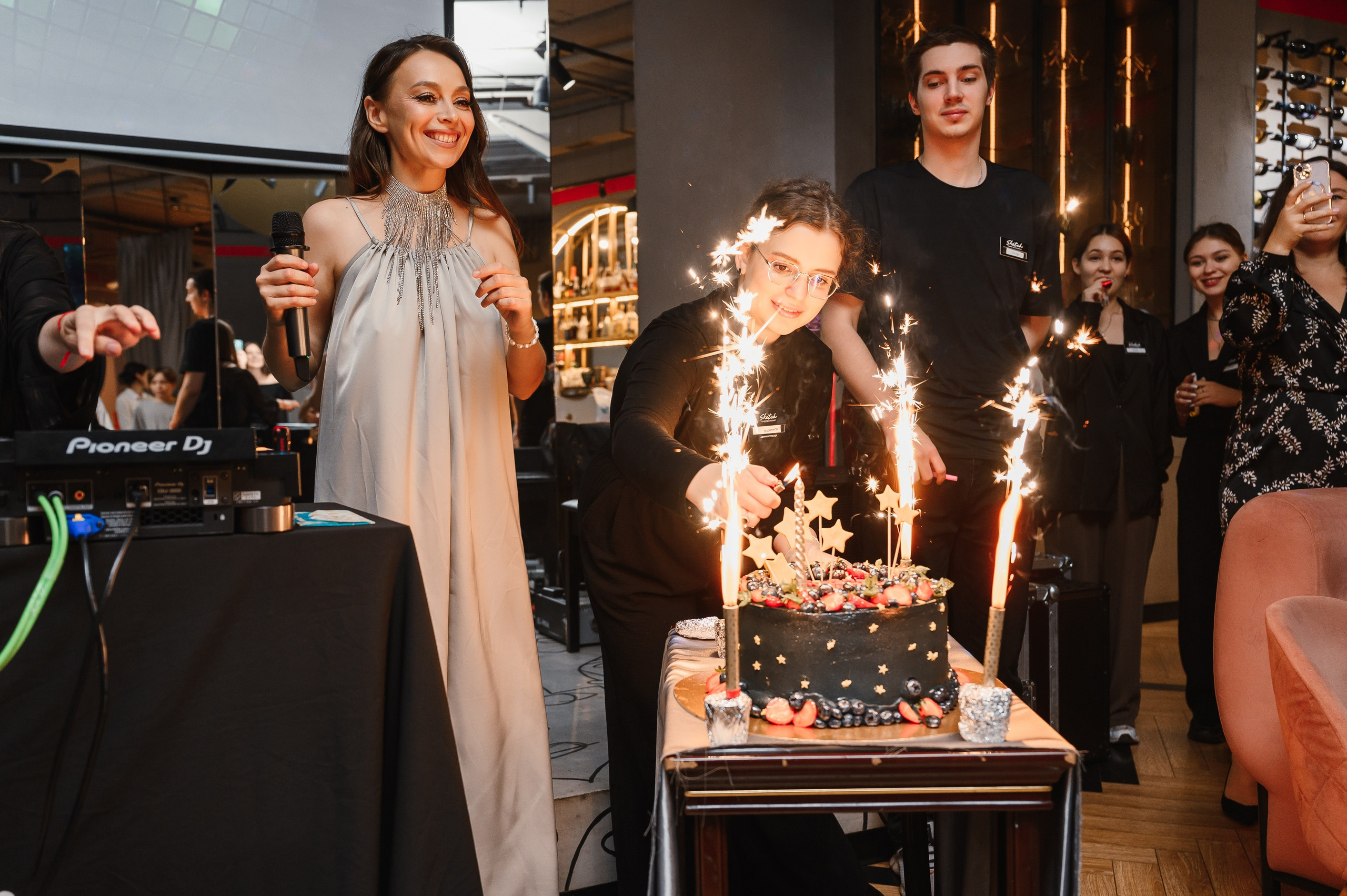 День рождения в формате выступления. Wedding and family photographer USA