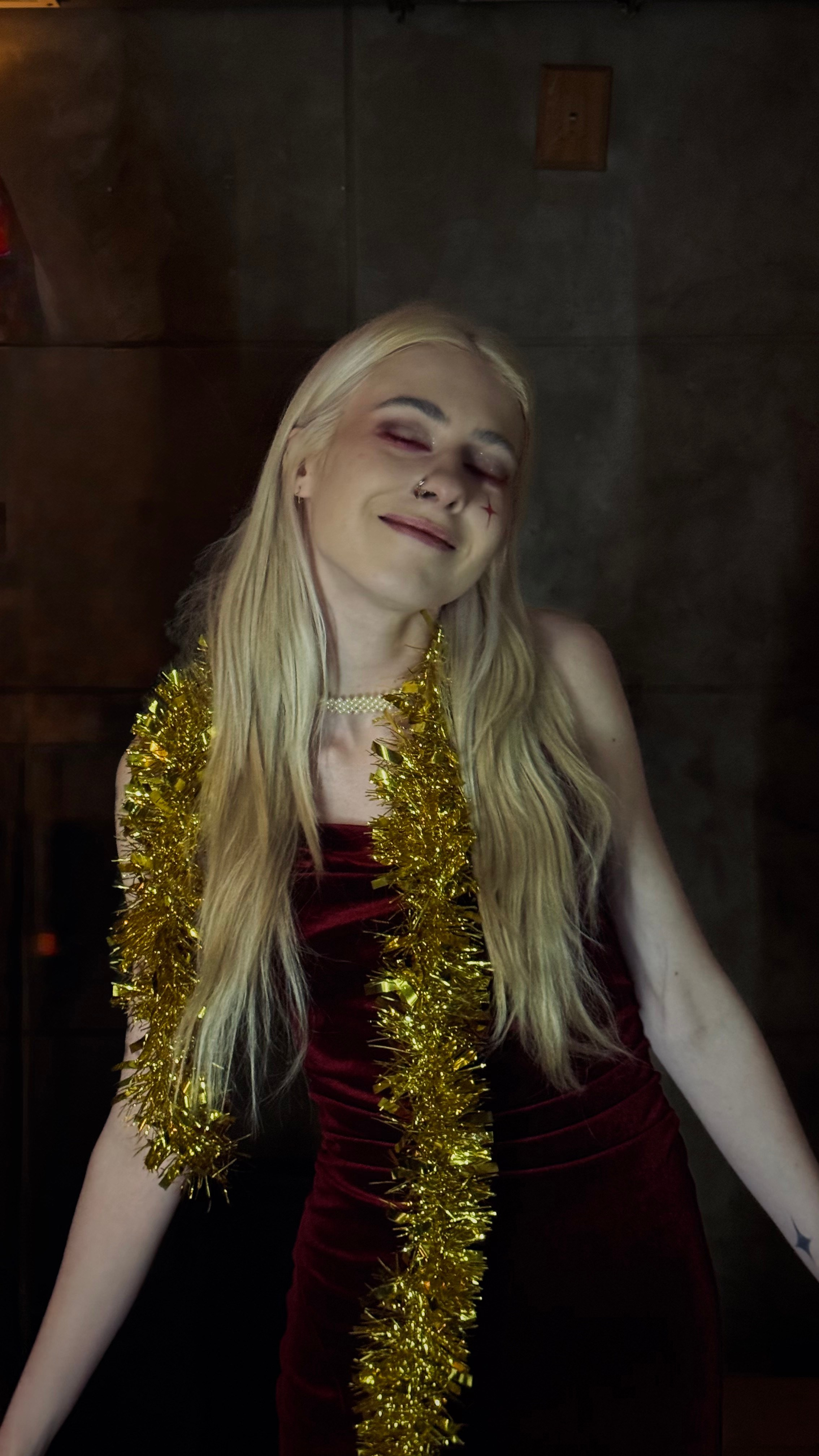 Здравствуй Киник НОВЫЙ ГОД. Фотограф видеограф в Москве и Московской области Саша Секрет