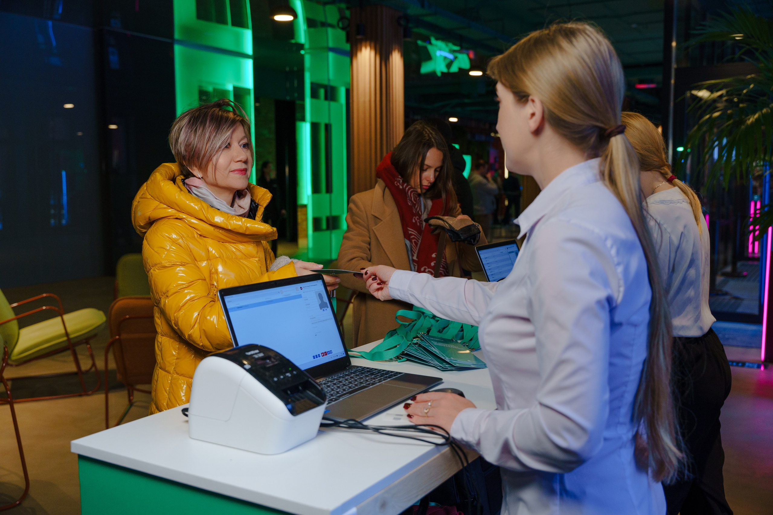 Репортажный фотограф на бизнес конференцию в Кибердом. Репортажный фотограф Москва Сергей Дружинин