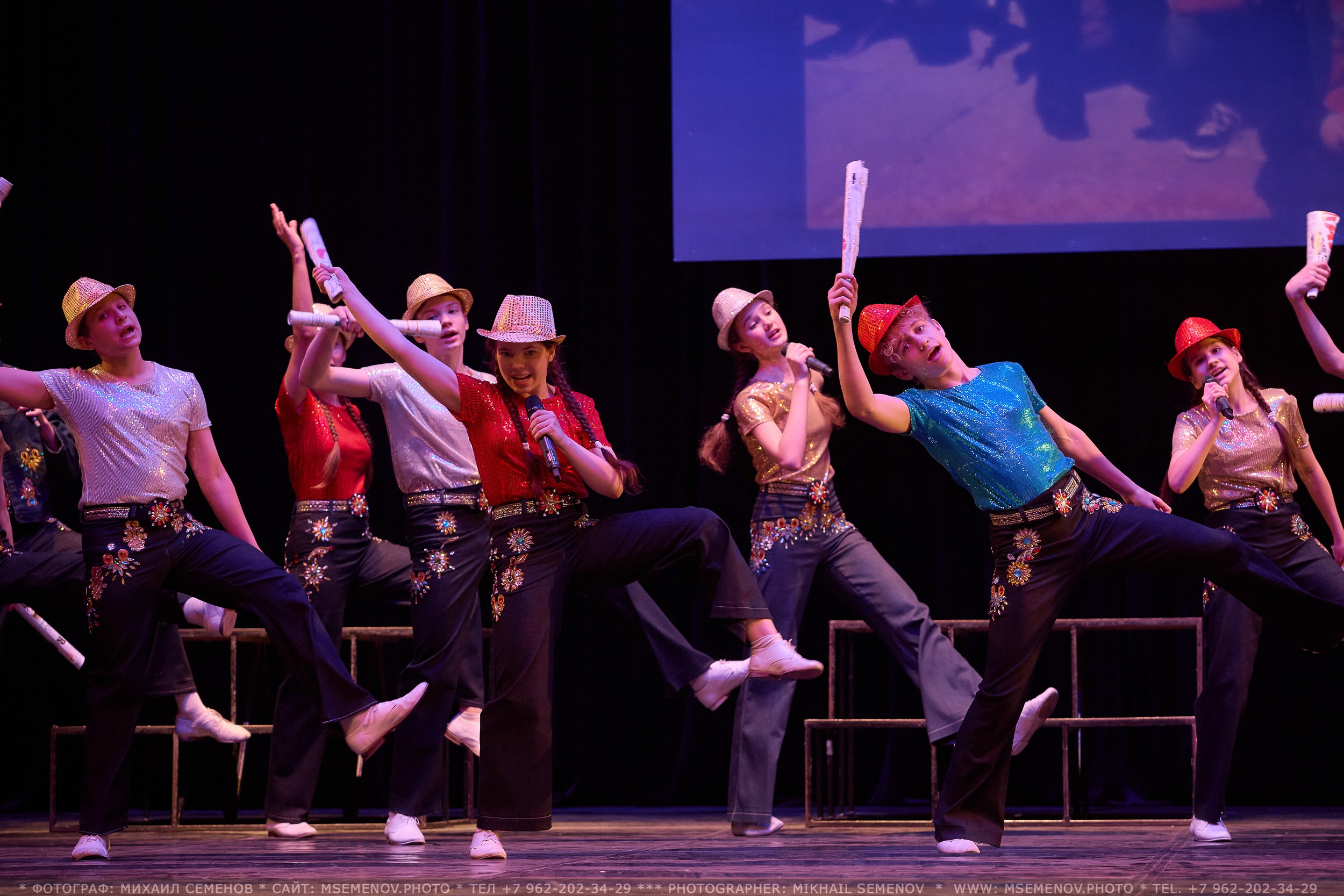 Концерт «Веселая семейка». Photographer for business Mikhail Semenov. Aqua photo studio, photo school