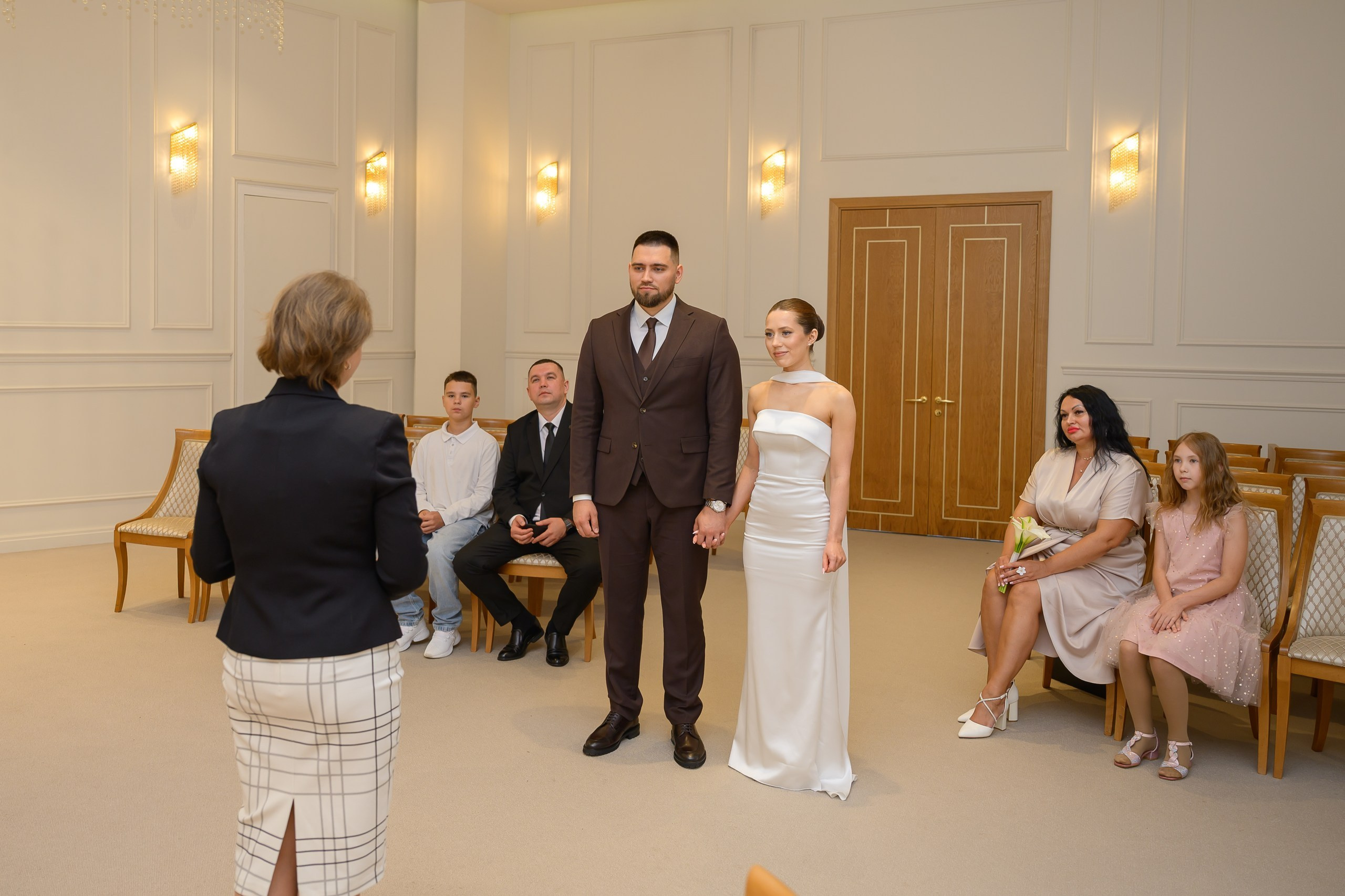 Свадьба для двоих Ксении и Даниила. Регистрация брака в ЗАГСе Крокус сити холла, прогулка в усадьбе Архангельское. Semerlina.ru