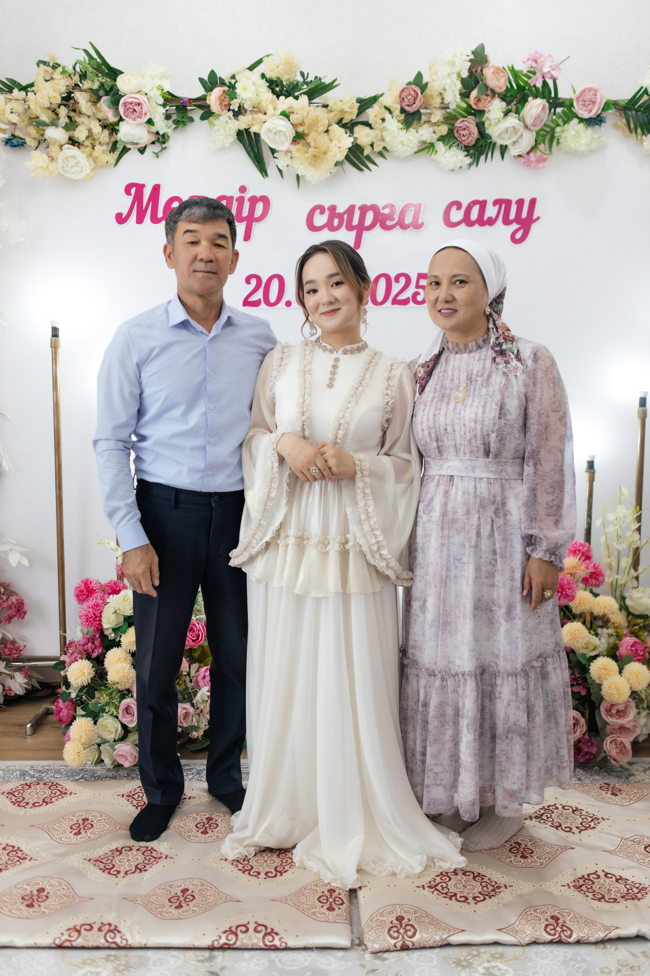 Moldir — syrğa salu. Wedding and Love story Photographer